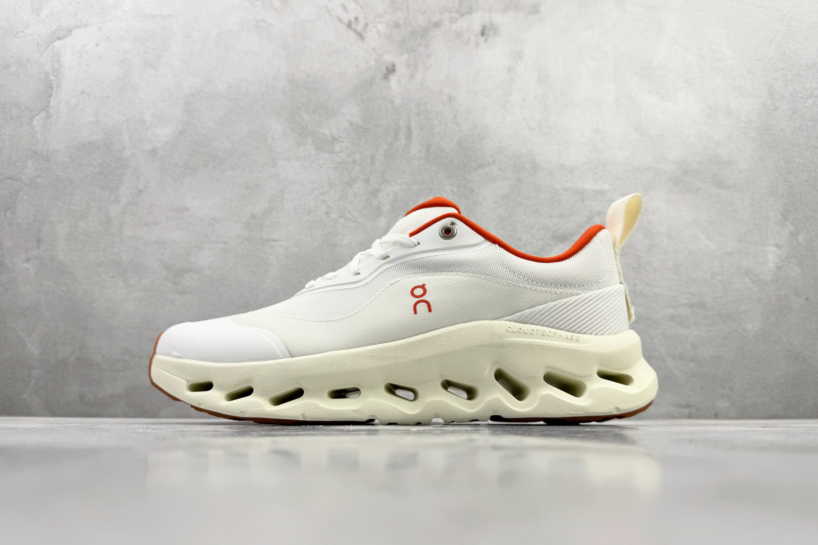 LOEWE x On昂跑 Cloudtilt 2 白橙色 3ME1069 LOEWE x On昂跑 Cloudtilt 2 白橙色 3ME1069