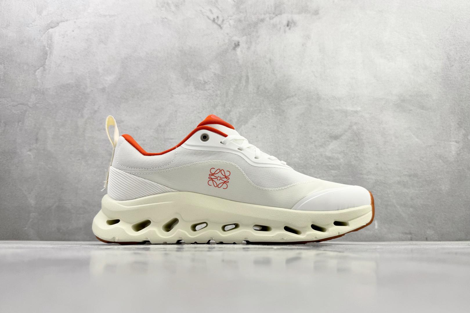 LOEWE x On昂跑 Cloudtilt 2 白橙色 3ME1069 LOEWE x On昂跑 Cloudtilt 2 白橙色 3ME1069