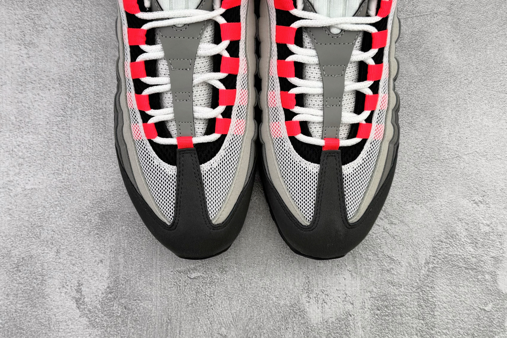 口碑神作 Nike Air 95 灰粉 IM7410-001 口碑神作 Nike Air 95 灰粉 IM7410-001