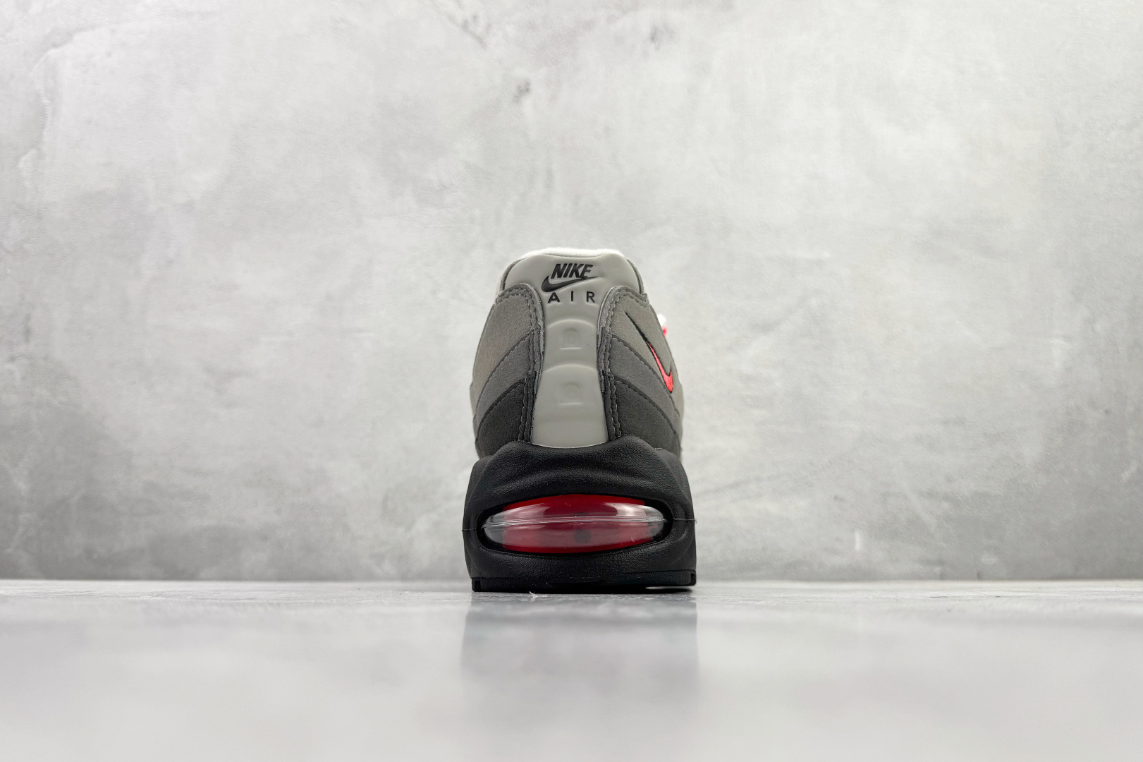 口碑神作 Nike Air 95 灰粉 IM7410-001 口碑神作 Nike Air 95 灰粉 IM7410-001