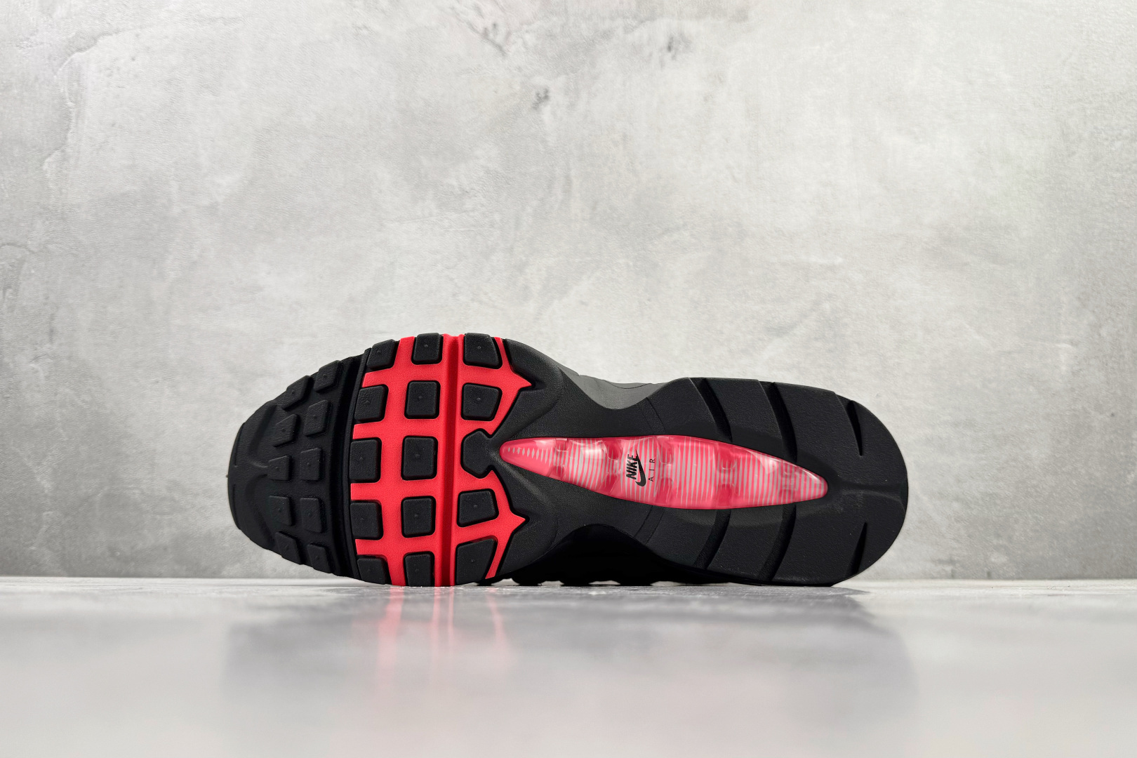 口碑神作 Nike Air 95 灰粉 IM7410-001 口碑神作 Nike Air 95 灰粉 IM7410-001