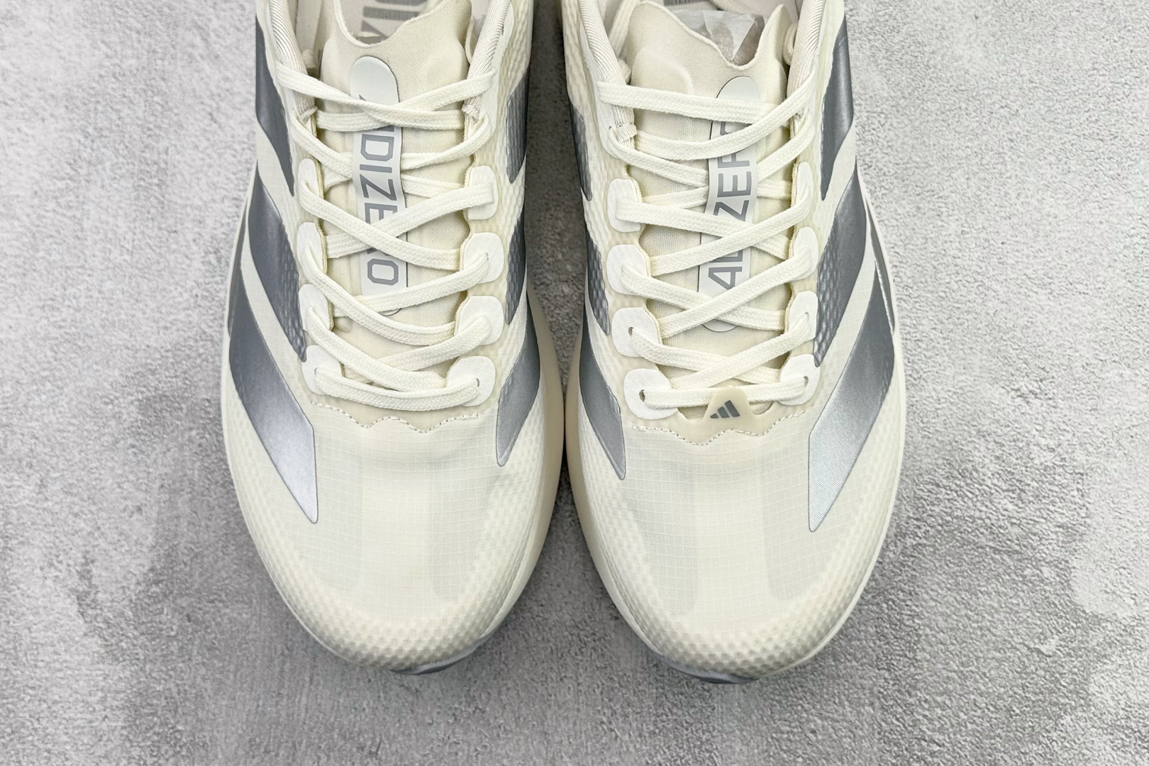 adidas Adizero Evo SL 银白 JR2028 adidas Adizero Evo SL 银白 JR2028