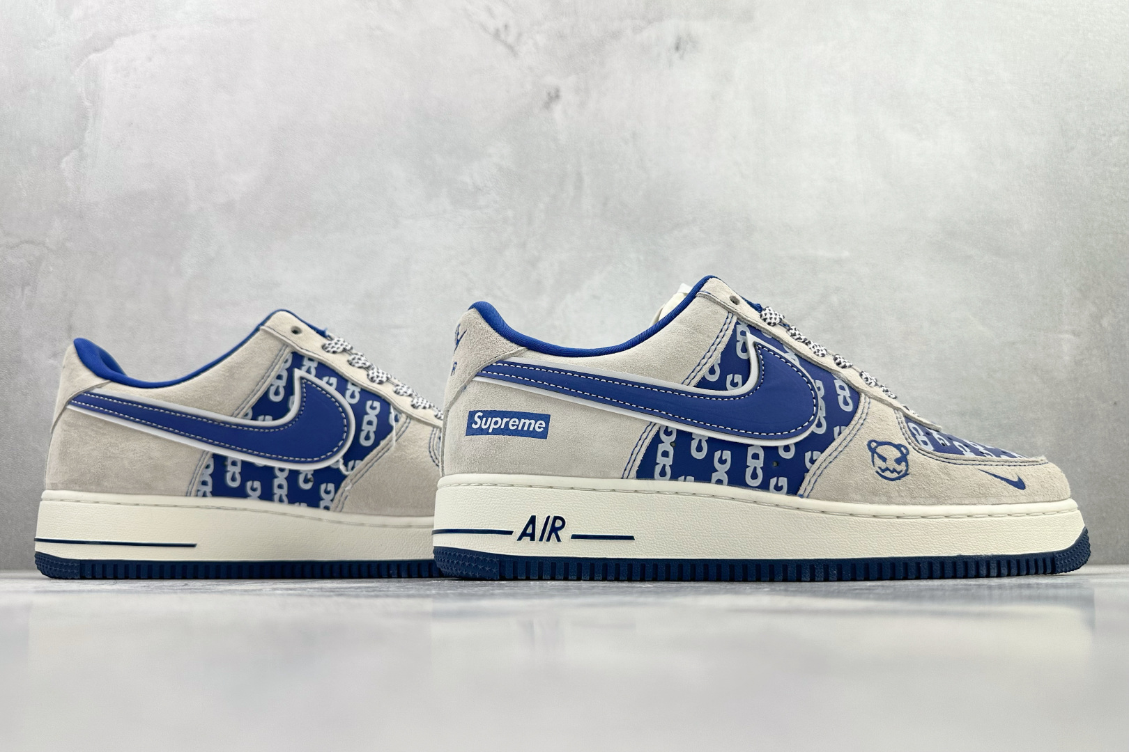 Nike AIR FORCE 1'07 LX Supreme 联名 灰白蓝 SY1388-022 Nike AIR FORCE 1'07 LX Supreme 联名 灰白蓝 SY1388-022