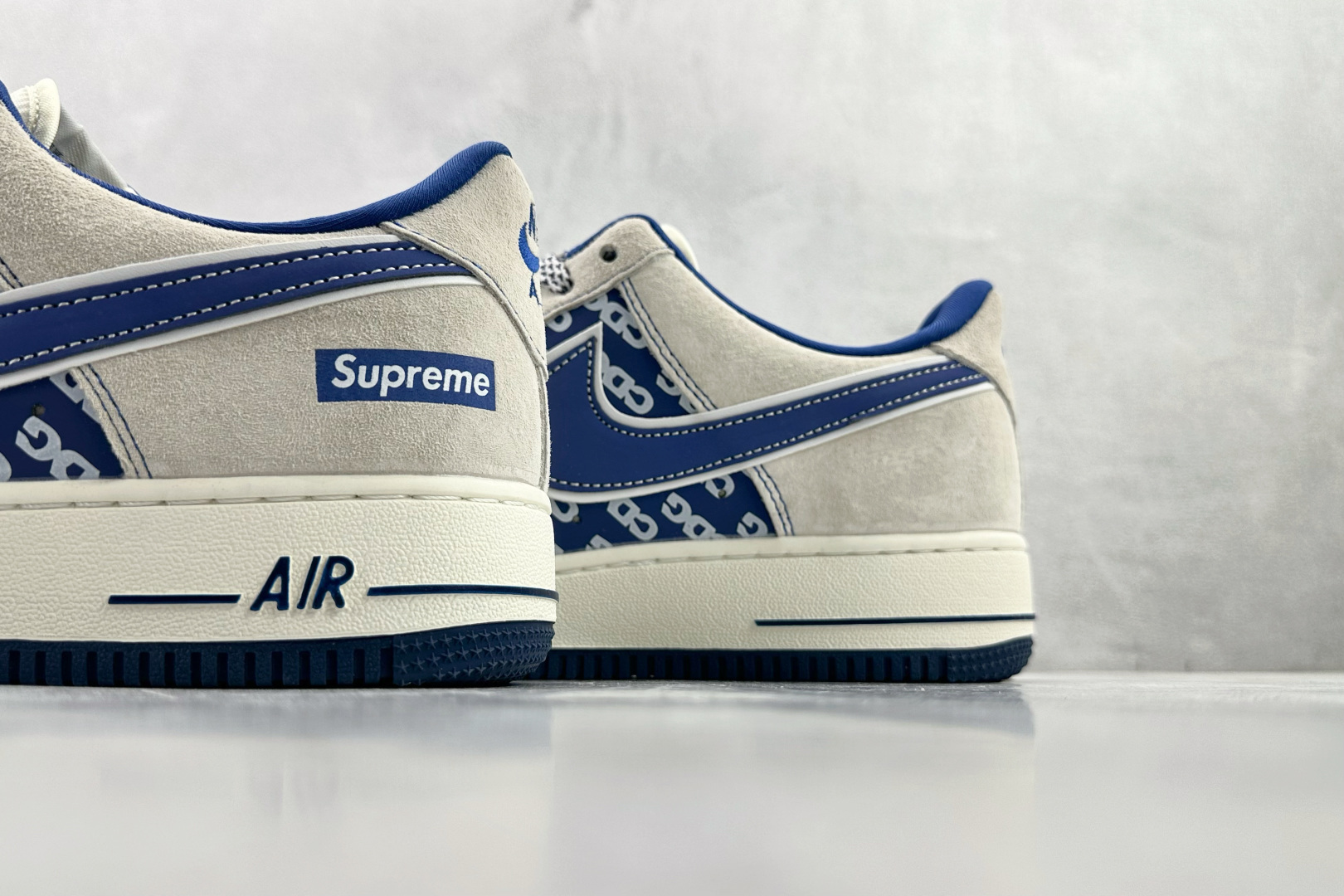 Nike AIR FORCE 1'07 LX Supreme 联名 灰白蓝 SY1388-022 Nike AIR FORCE 1'07 LX Supreme 联名 灰白蓝 SY1388-022