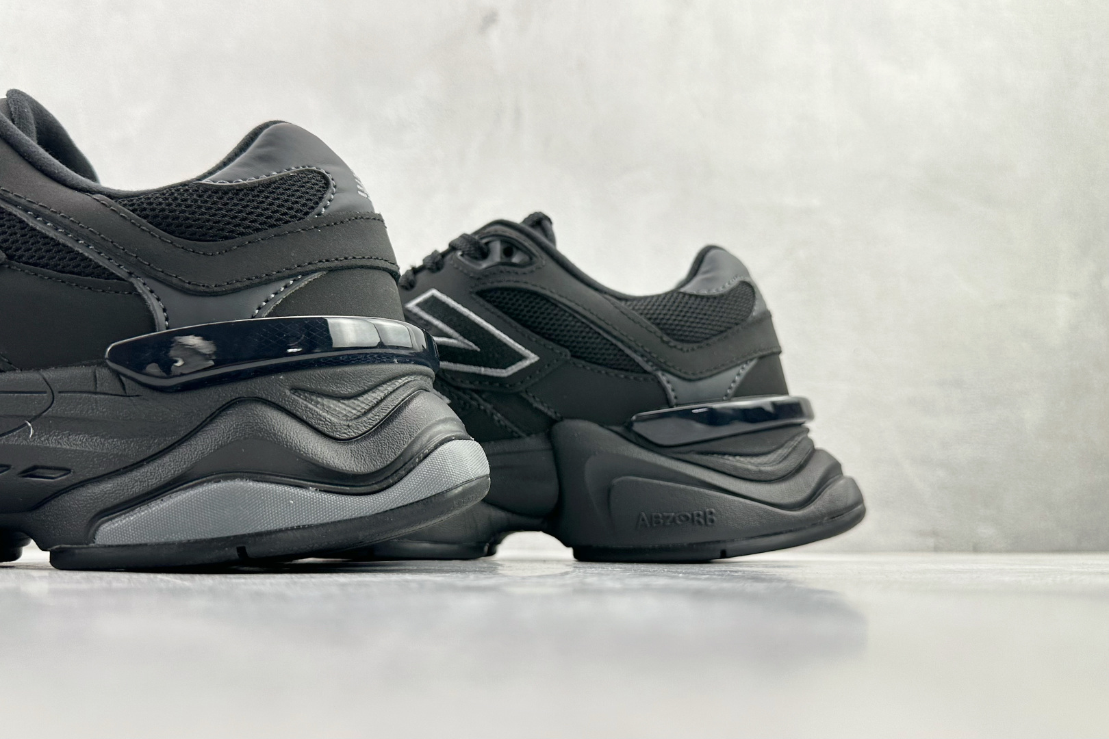 M版 纯原标杆 品质无敌 New Balance NB 9060 黑色货号：U9060ZGE尺码：39.