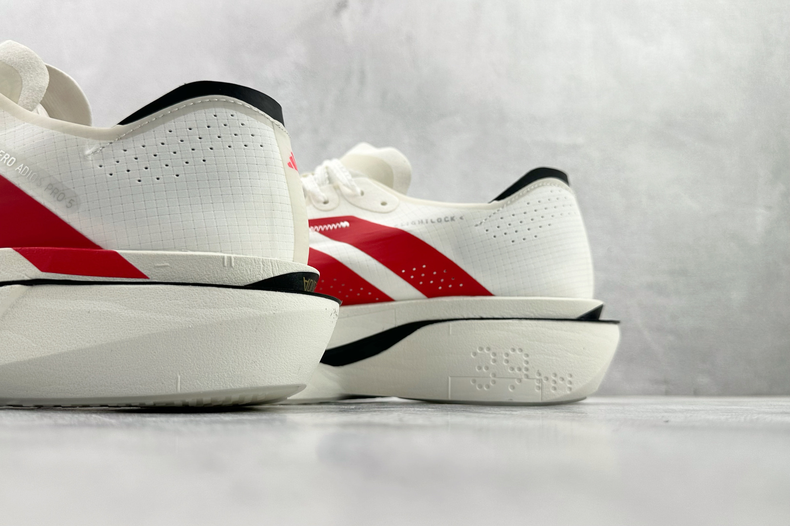 平台订单 adidas Adizero Adios 5 M 白黑红 K18293 平台订单 adidas Adizero Adios 5 M 白黑红 K18293