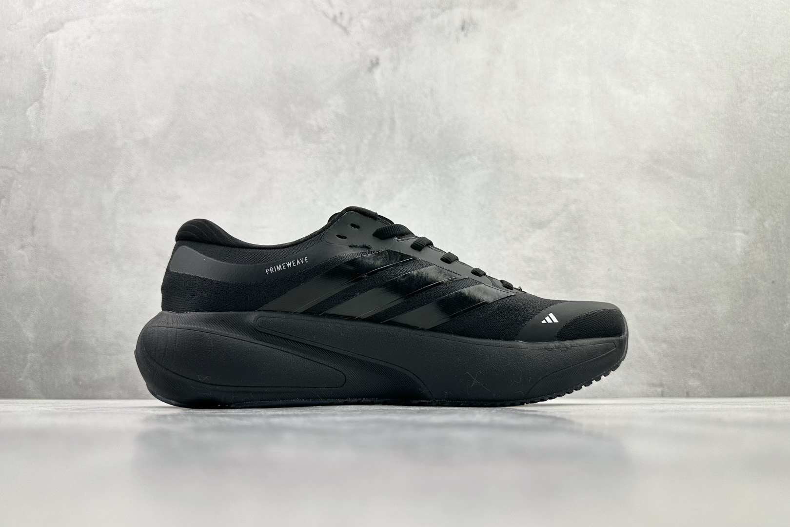 出口订单 Adidas Supernova Solution 3 M 黑色 KK1204 出口订单 Adidas Supernova Solution 3 M 黑色 KK1204