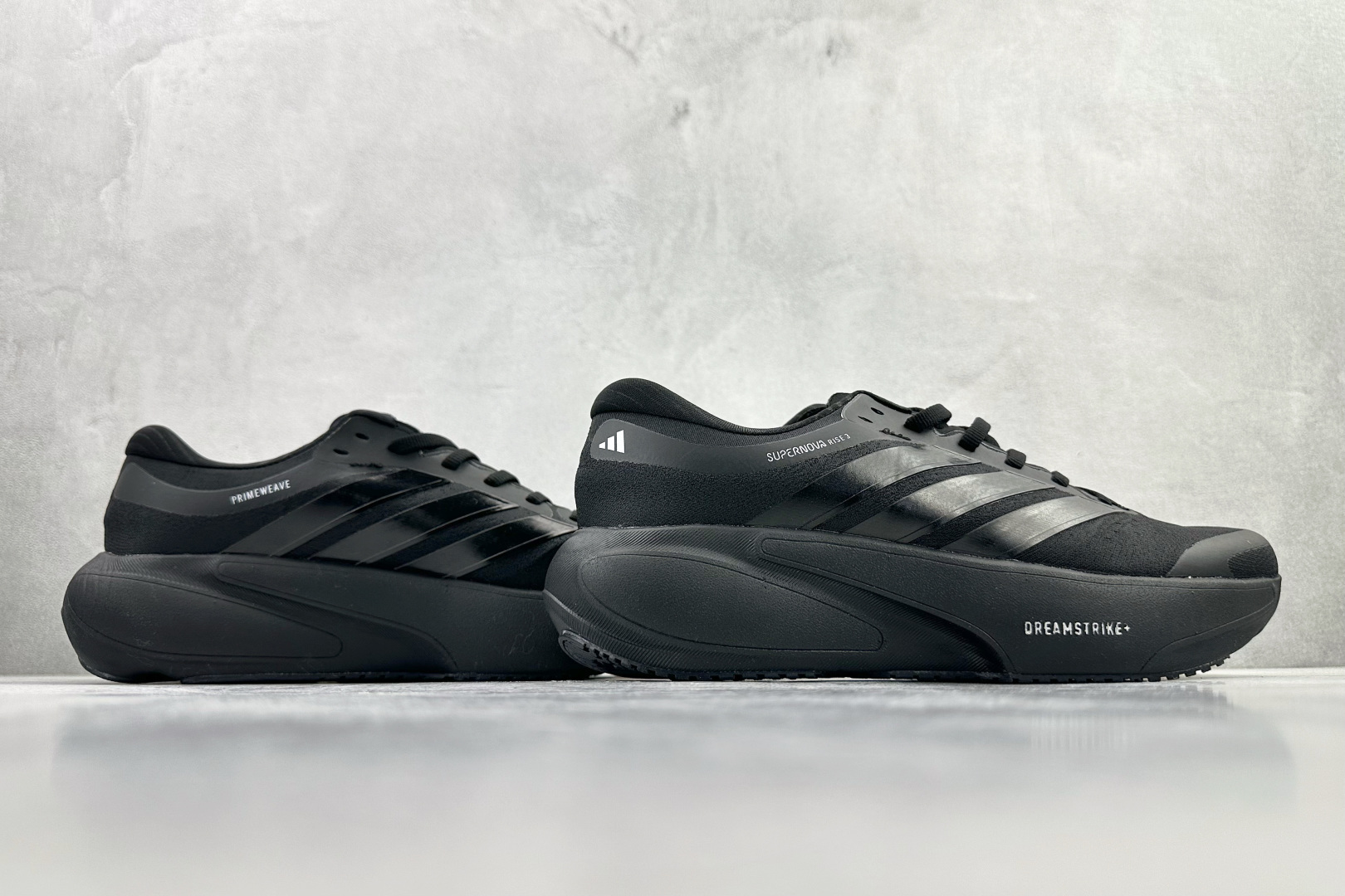 出口订单 Adidas Supernova Solution 3 M 黑色 KK1204 出口订单 Adidas Supernova Solution 3 M 黑色 KK1204