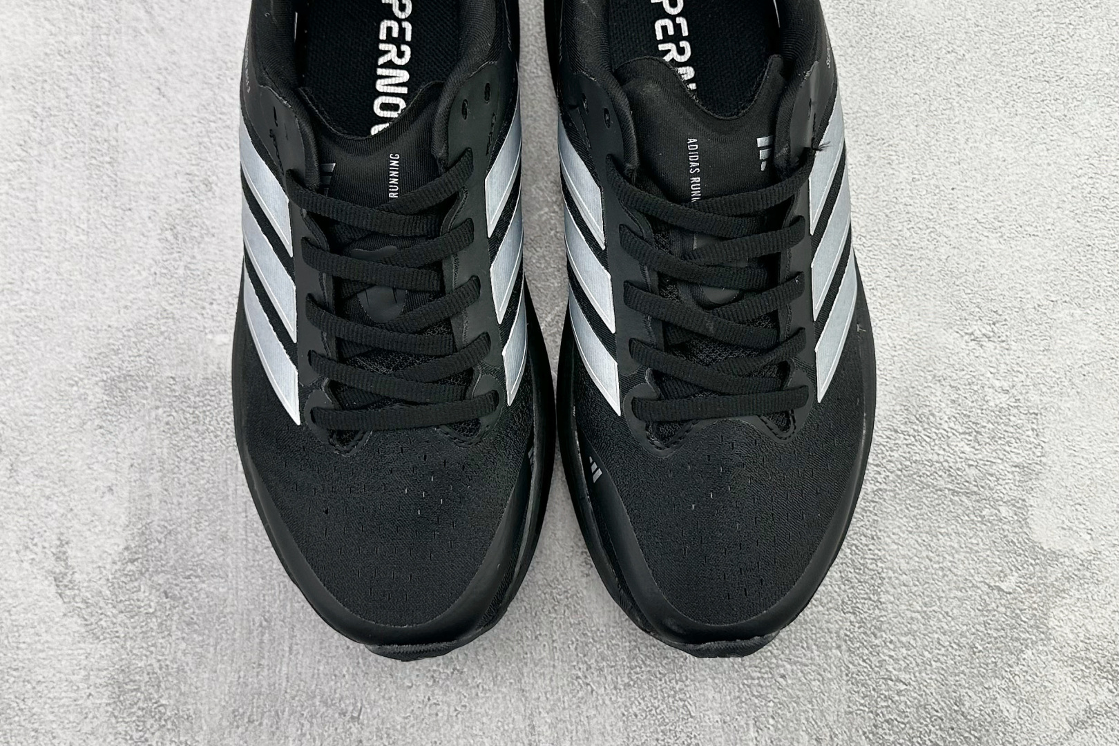 出口订单 Adidas Supernova Solution 3 M 黑白 KK1205 出口订单 Adidas Supernova Solution 3 M 黑白 KK1205