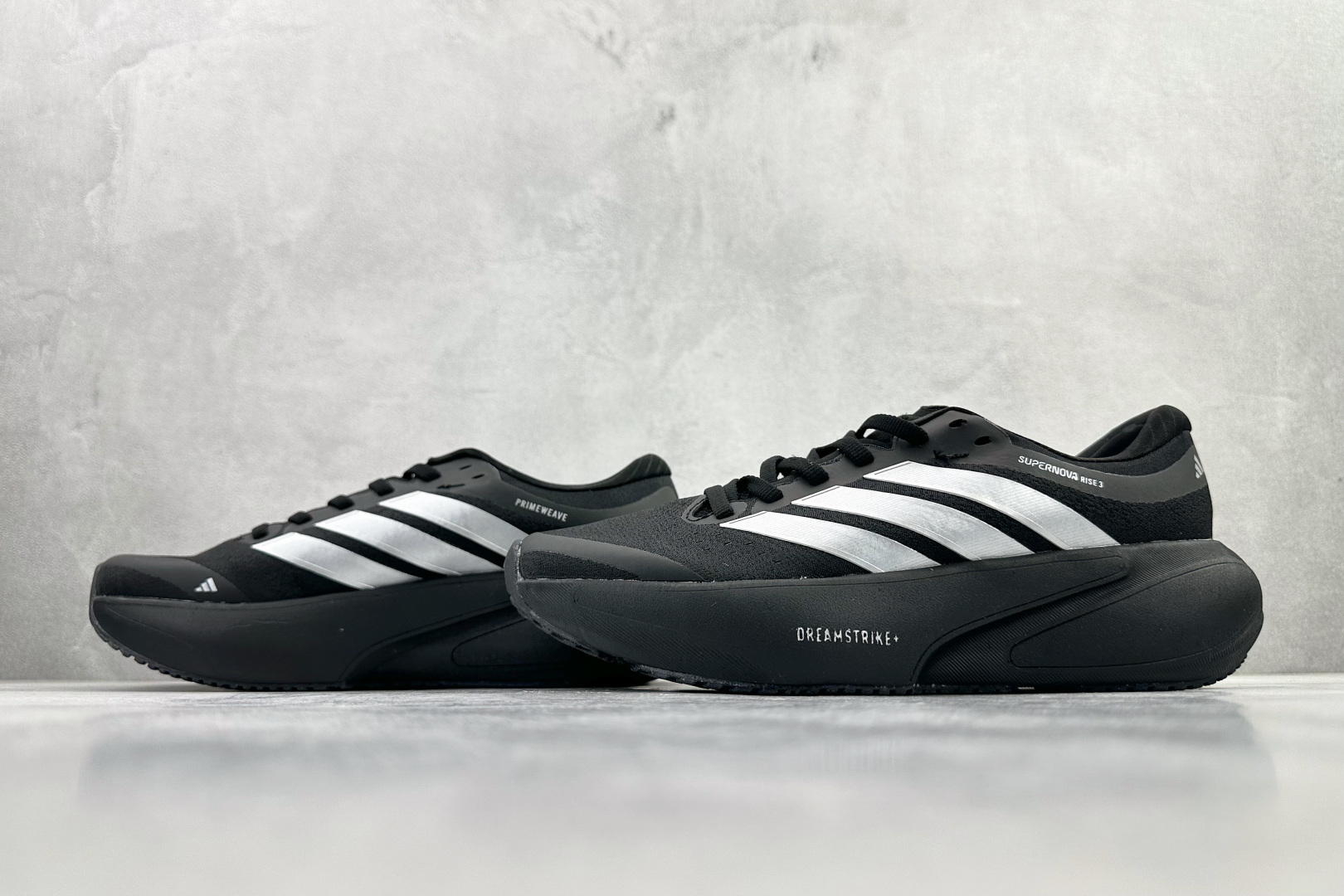 出口订单 Adidas Supernova Solution 3 M 黑白 KK1205 出口订单 Adidas Supernova Solution 3 M 黑白 KK1205