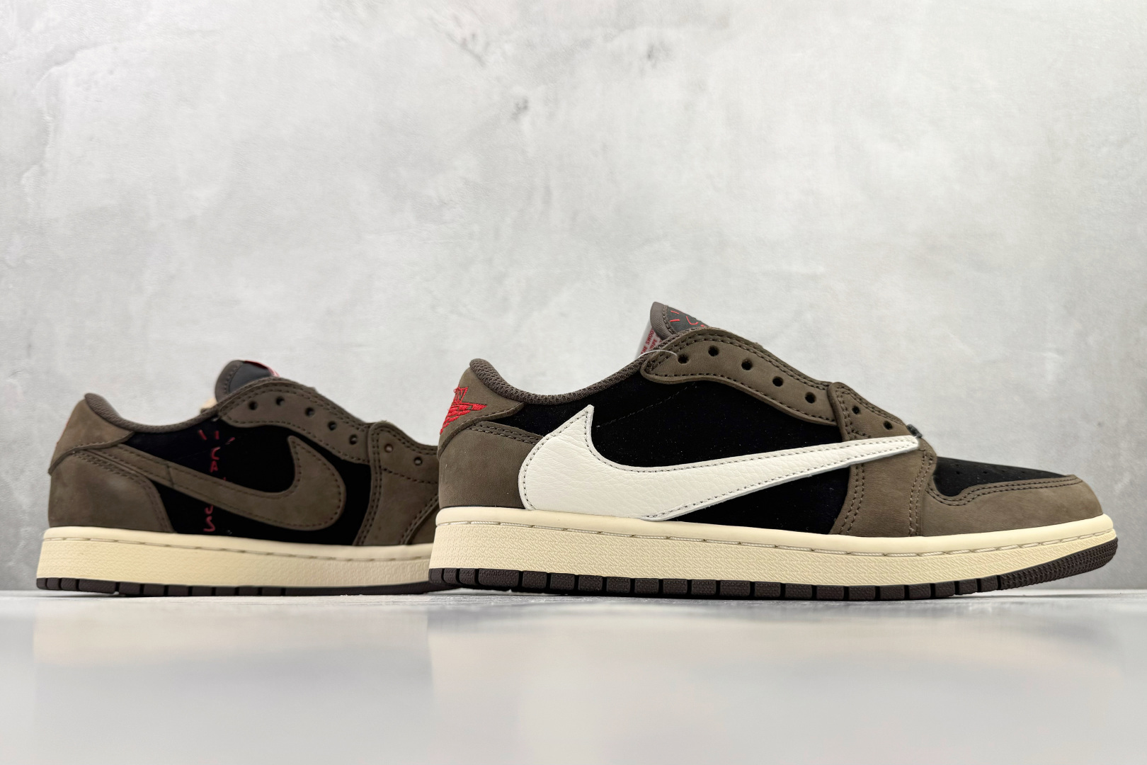 Travis Scott x Jordan Air Jordan 1 Low TS SP 倒钩1.0初代 联名款 深棕 CQ4277-001 Travis Scott x Jordan Air Jordan 1 Low TS SP 倒钩1.0初代 联名款 深棕 CQ4277-001