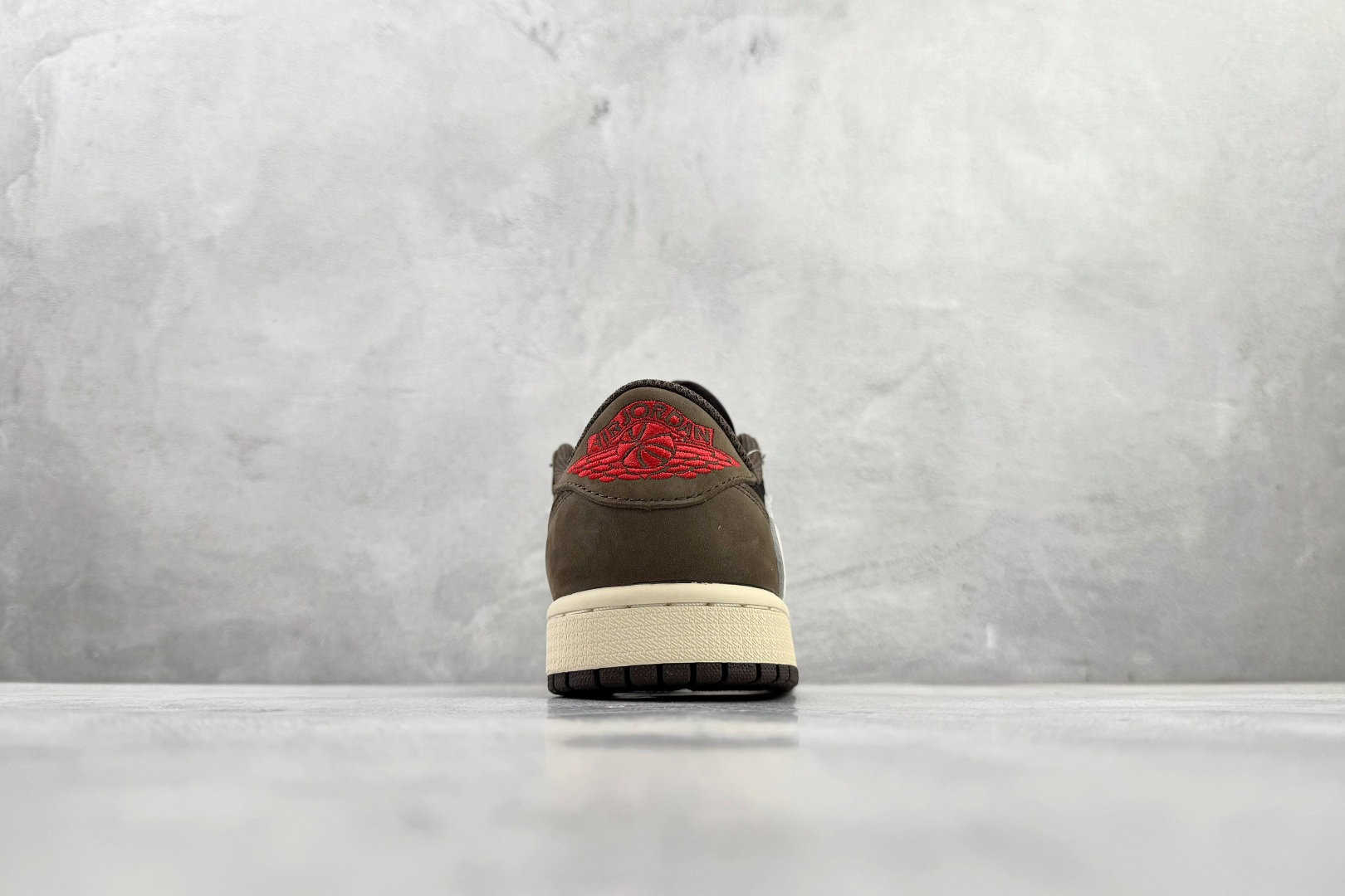 Travis Scott x Jordan Air Jordan 1 Low TS SP 倒钩1.0初代 联名款 深棕 CQ4277-001 Travis Scott x Jordan Air Jordan 1 Low TS SP 倒钩1.0初代 联名款 深棕 CQ4277-001