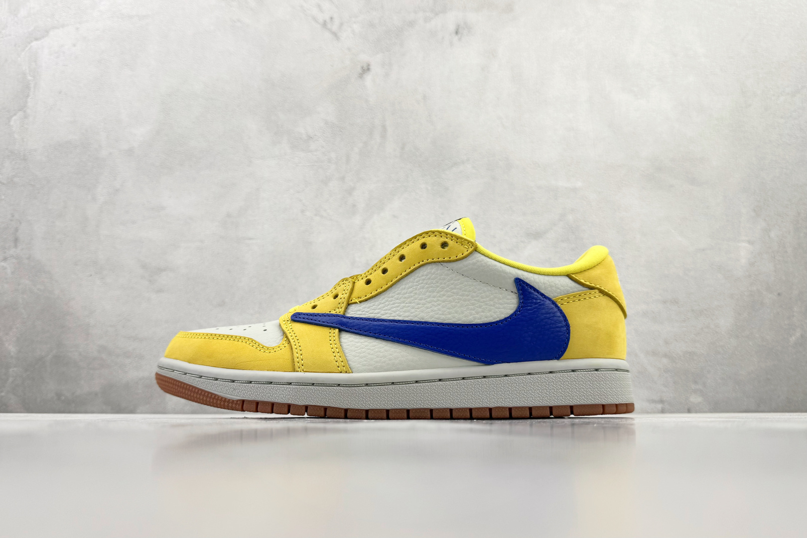 Travis Scott x Jordan Air Jordan 1 倒钩 7.0 皮革 Low Canary Yellow 联名款 金丝雀黄 蓝色 DZ4137-700 Travis Scott x Jordan Air Jordan 1 倒钩 7.0 皮革 Low Canary Yellow 联名款 金丝雀黄 蓝色 DZ4137-700