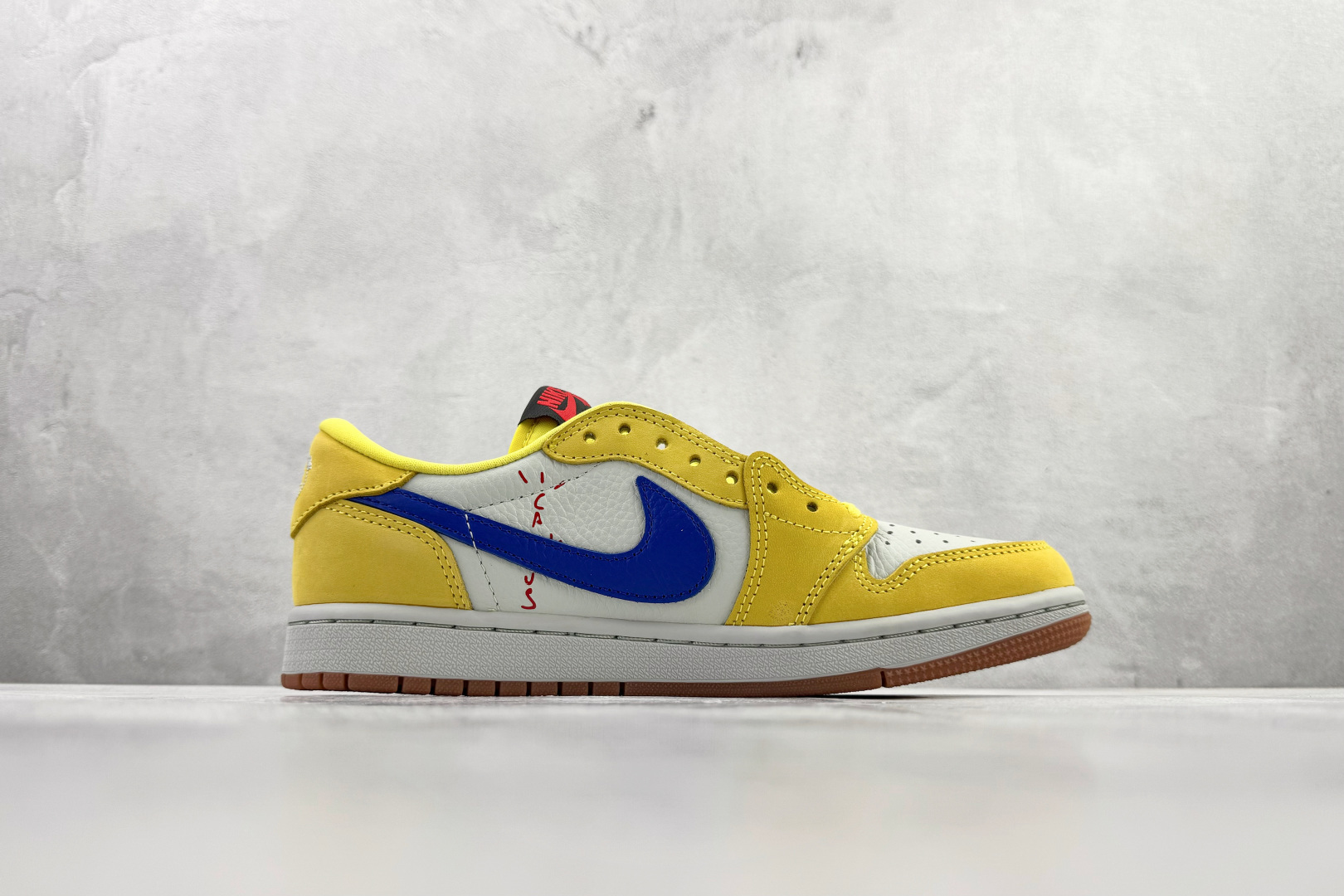 Travis Scott x Jordan Air Jordan 1 倒钩 7.0 皮革 Low Canary Yellow 联名款 金丝雀黄 蓝色 DZ4137-700 Travis Scott x Jordan Air Jordan 1 倒钩 7.0 皮革 Low Canary Yellow 联名款 金丝雀黄 蓝色 DZ4137-700