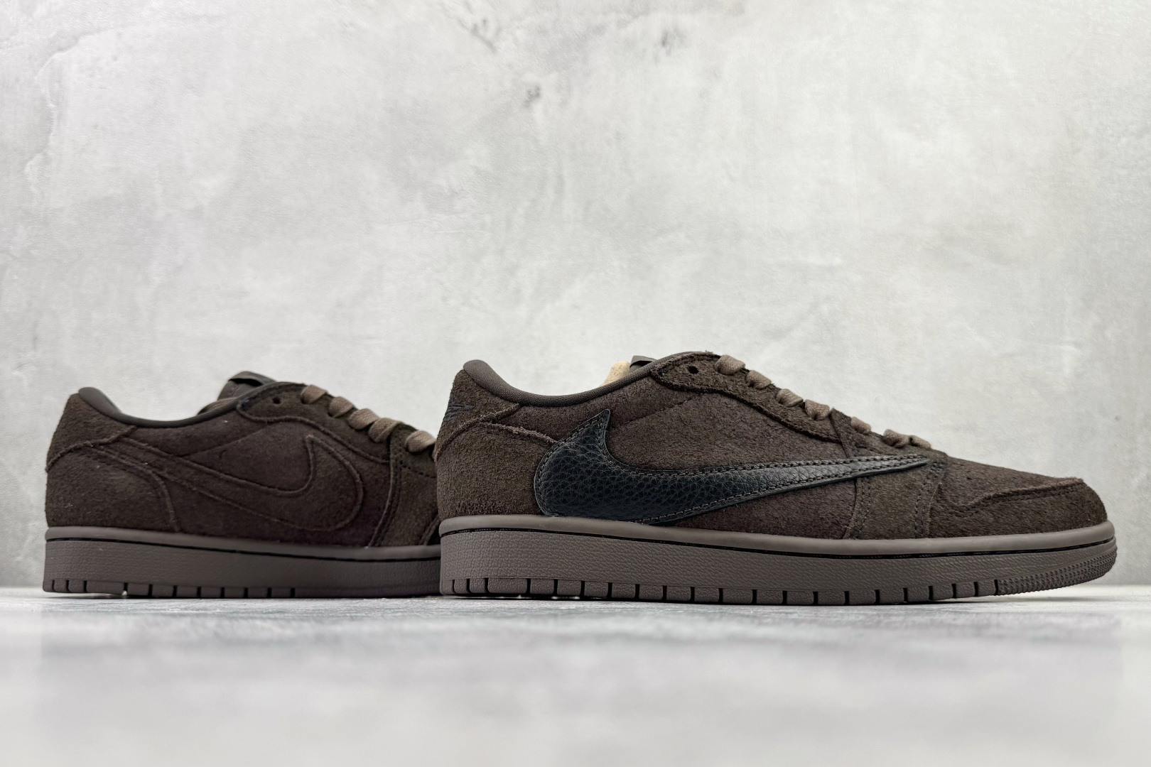Travis Scott x Jordan Air Jordan 1 Low Velvet Brown倒钩9.0 丝绒摩卡 黑棕 DM7866-202 Travis Scott x Jordan Air Jordan 1 Low Velvet Brown倒钩9.0 丝绒摩卡 黑棕 DM7866-202