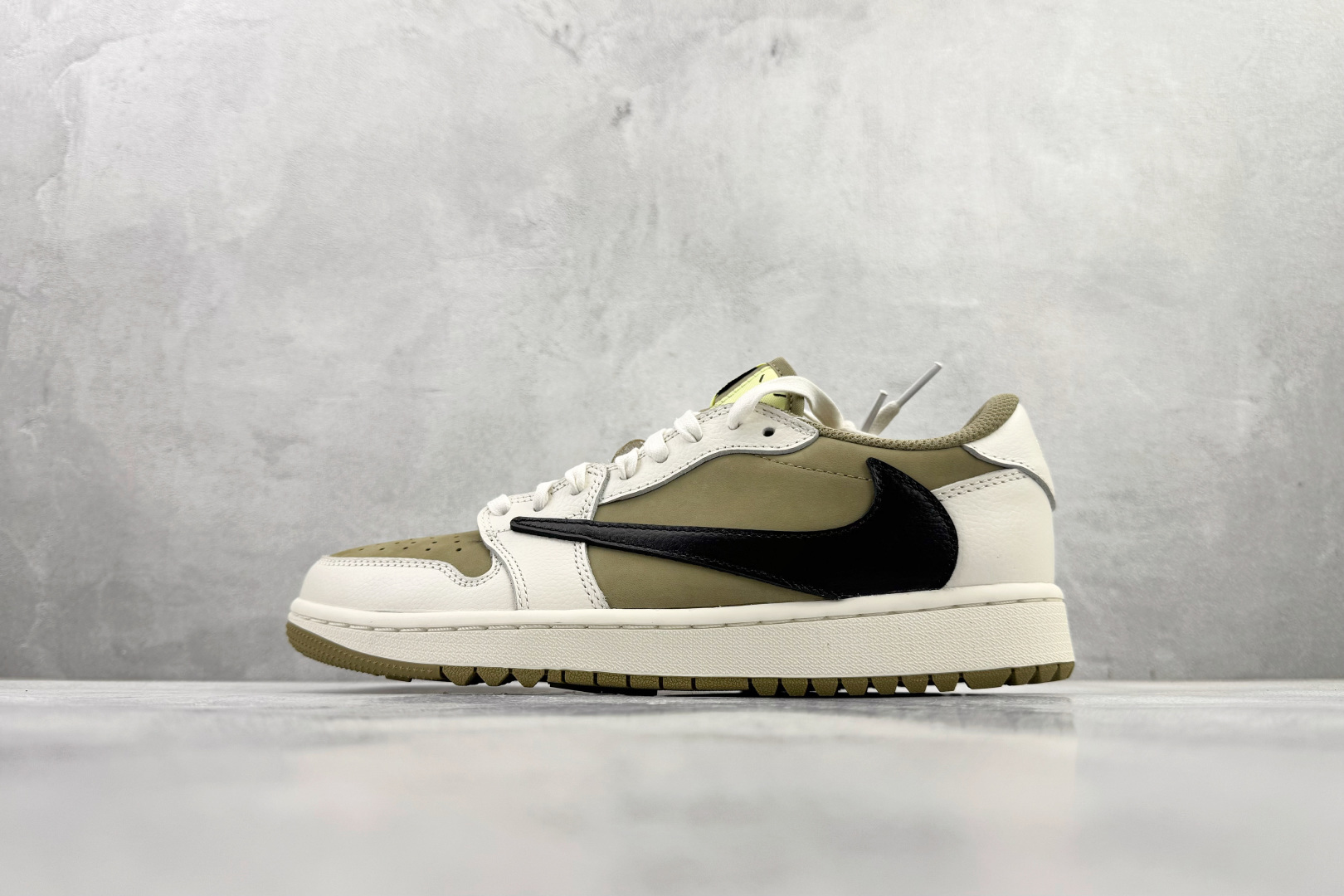 Travis Scott x Jordan Air Jordan 1 Low Golf 倒钩6.0 EVA 棕白 FZ3124-200 Travis Scott x Jordan Air Jordan 1 Low Golf 倒钩6.0 EVA 棕白 FZ3124-200