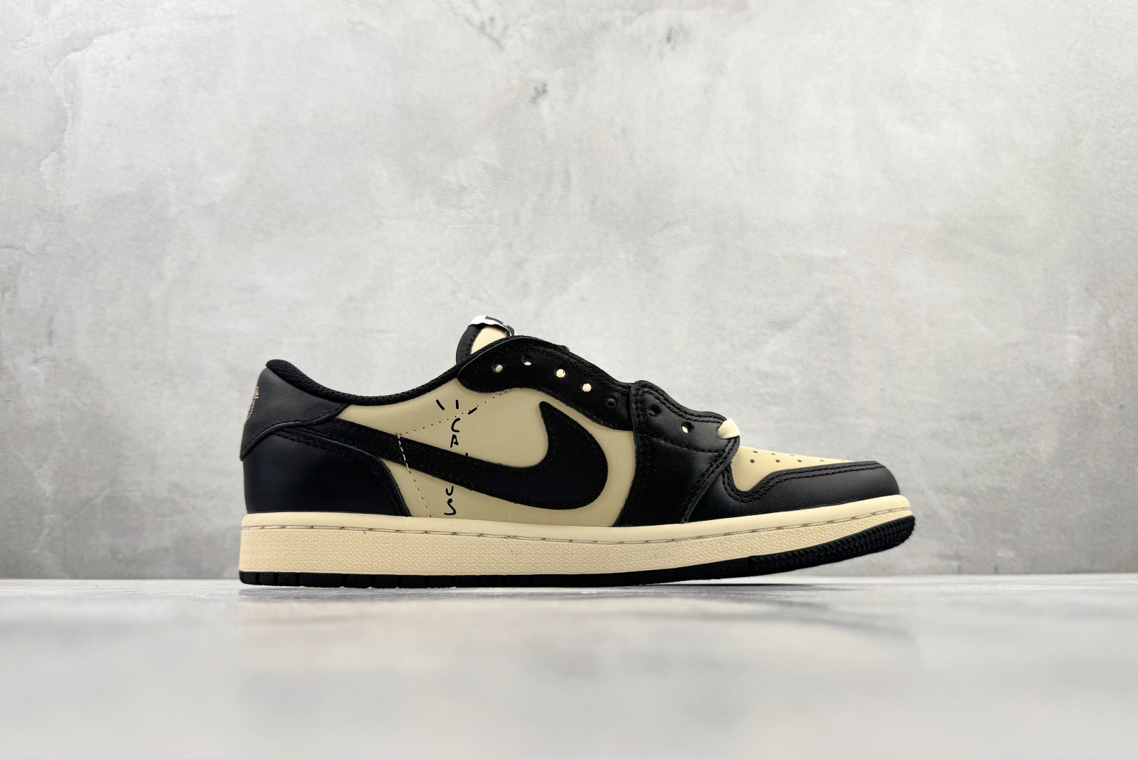 Travis Scott x Jordan Air Jordan 1 Low 倒钩 米黑 DM7866-201 Travis Scott x Jordan Air Jordan 1 Low 倒钩 米黑 DM7866-201