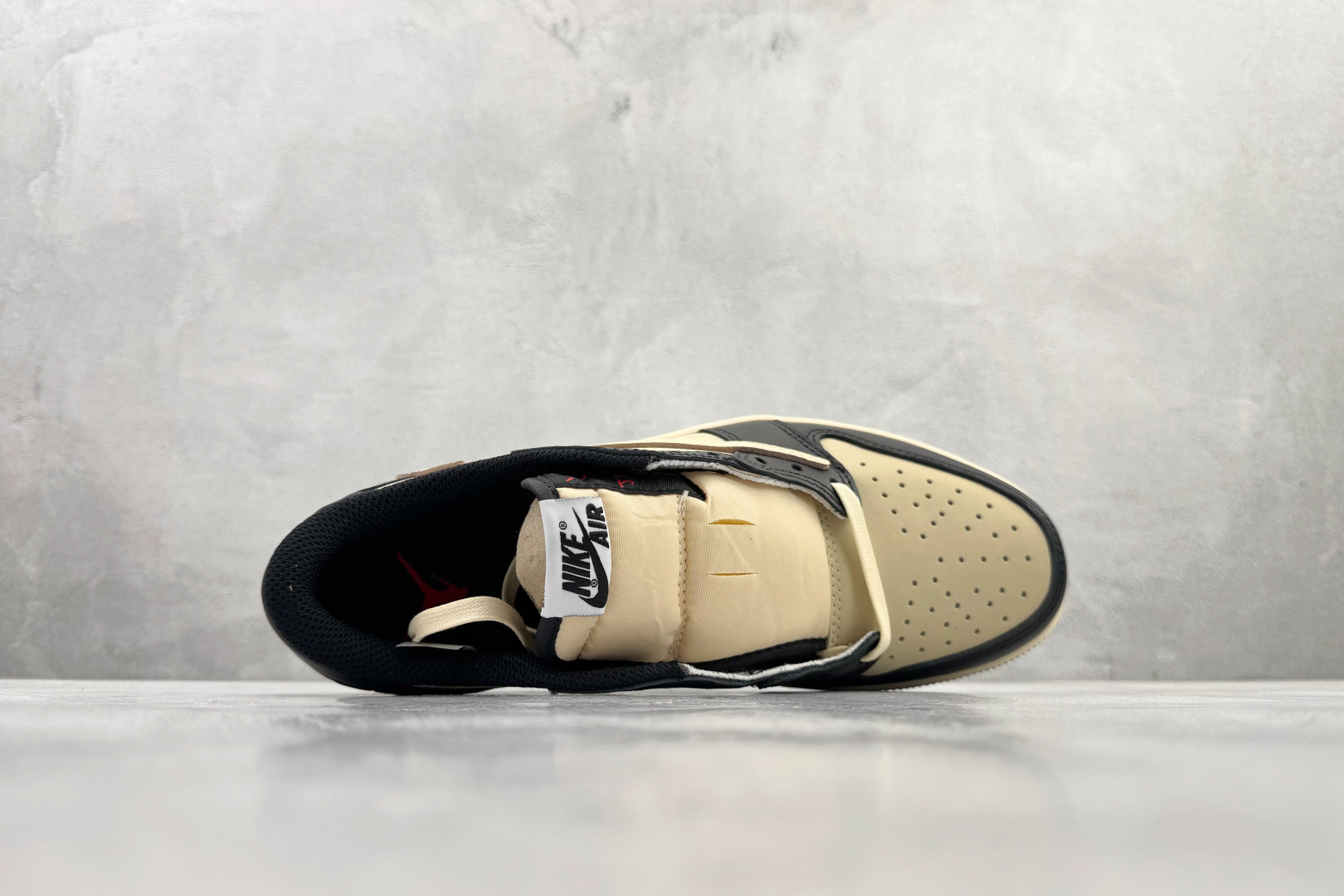 Travis Scott x Jordan Air Jordan 1 Low 倒钩 米黑 DM7866-201 Travis Scott x Jordan Air Jordan 1 Low 倒钩 米黑 DM7866-201