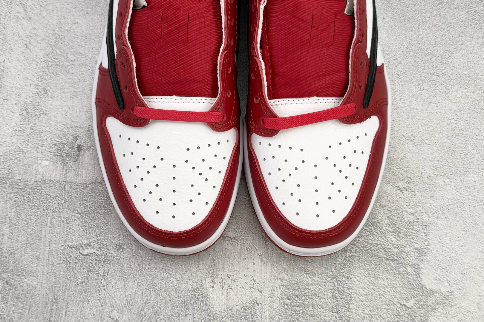 260 Travis Scott x Jordan Air Jordan 1 Low 倒钩 黑红 DM7866-101-Chinese UA Cheap High Quatity Brand Clothes Bags handbags Sneakers wholesale wholesaler seller from China Factory suppliers Fashion Clothing Shoes best Quality Beautiful Price 260 Travis Scott x Jordan Air Jordan 1 Low 倒钩 黑红 DM7866-101