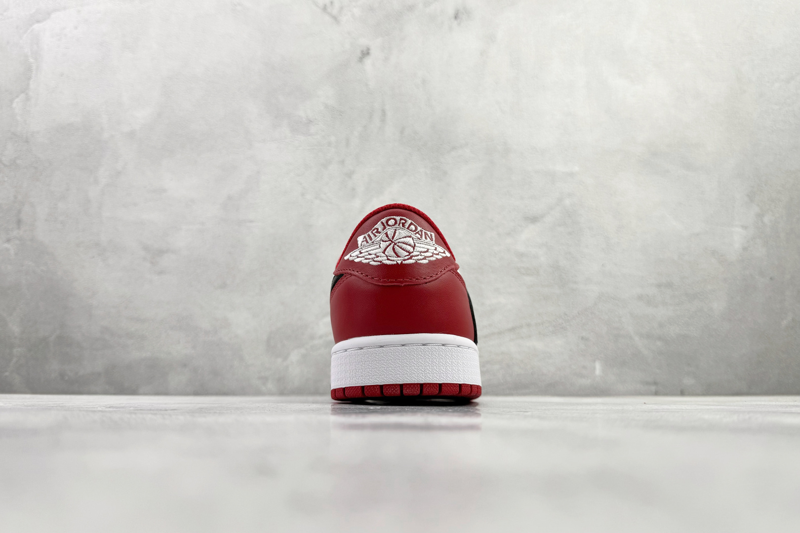 260 Travis Scott x Jordan Air Jordan 1 Low 倒钩 黑红 DM7866-101-Chinese UA Cheap High Quatity Brand Clothes Bags handbags Sneakers wholesale wholesaler seller from China Factory suppliers Fashion Clothing Shoes best Quality Beautiful Price 260 Travis Scott x Jordan Air Jordan 1 Low 倒钩 黑红 DM7866-101