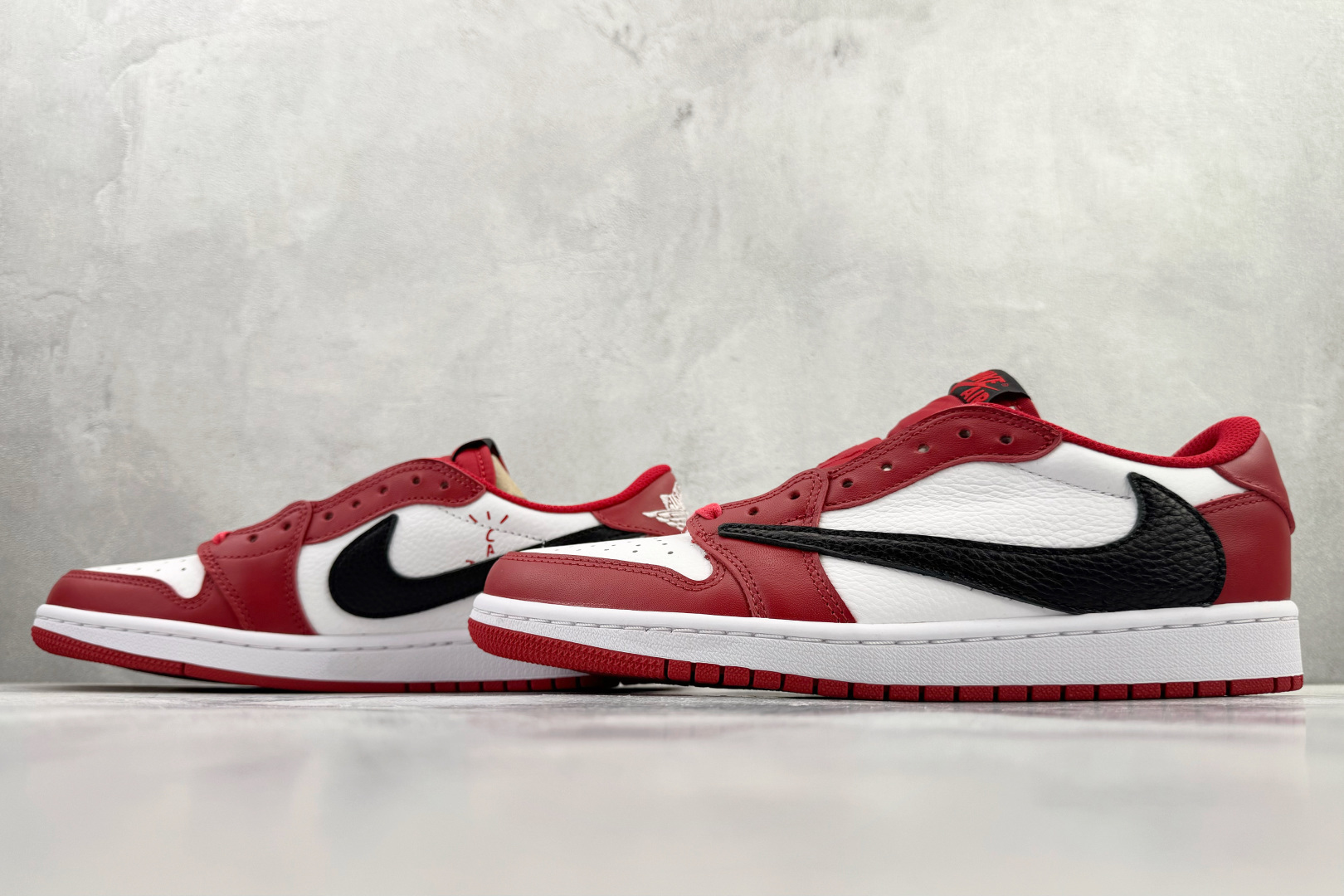 260 Travis Scott x Jordan Air Jordan 1 Low 倒钩 黑红 DM7866-101-Chinese UA Cheap High Quatity Brand Clothes Bags handbags Sneakers wholesale wholesaler seller from China Factory suppliers Fashion Clothing Shoes best Quality Beautiful Price 260 Travis Scott x Jordan Air Jordan 1 Low 倒钩 黑红 DM7866-101