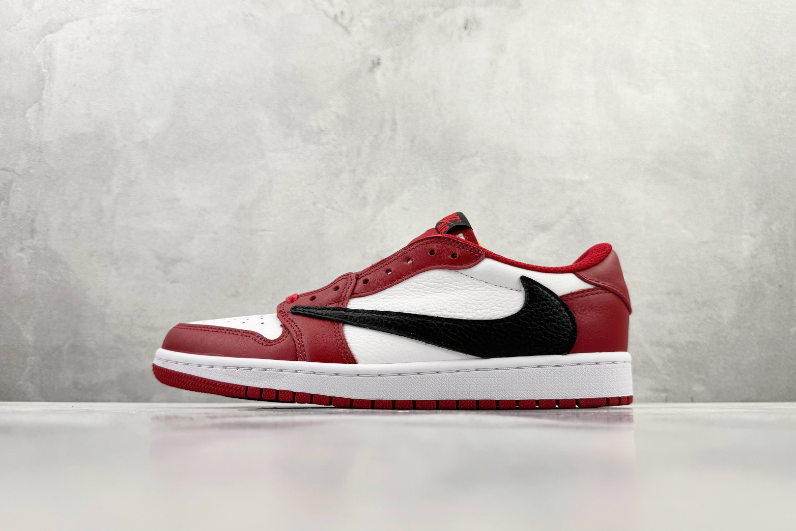 260 Travis Scott x Jordan Air Jordan 1 Low 倒钩 黑红 DM7866-101-Chinese UA Cheap High Quatity Brand Clothes Bags handbags Sneakers wholesale wholesaler seller from China Factory suppliers Fashion Clothing Shoes best Quality Beautiful Price 260 Travis Scott x Jordan Air Jordan 1 Low 倒钩 黑红 DM7866-101