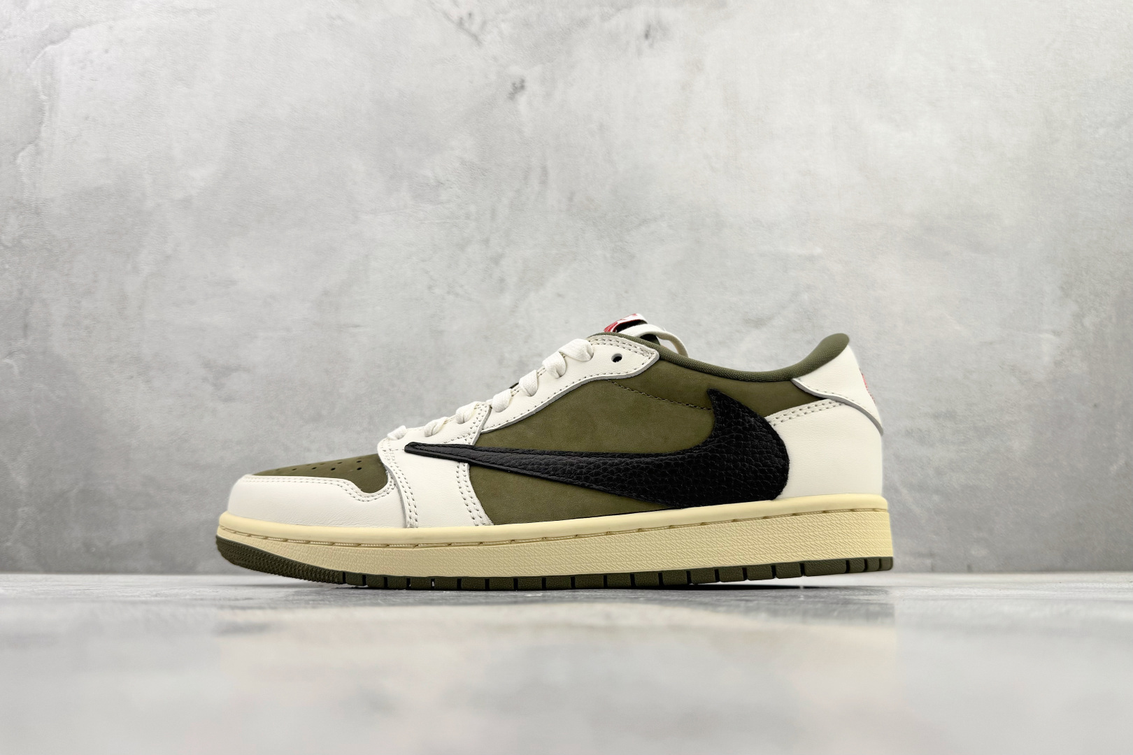 Travis Scott x Jordan Air Jordan 1 倒钩 8.0 Low ”Medium Olive” 米绿 DM7866-200 Travis Scott x Jordan Air Jordan 1 倒钩 8.0 Low ”Medium Olive” 米绿 DM7866-200