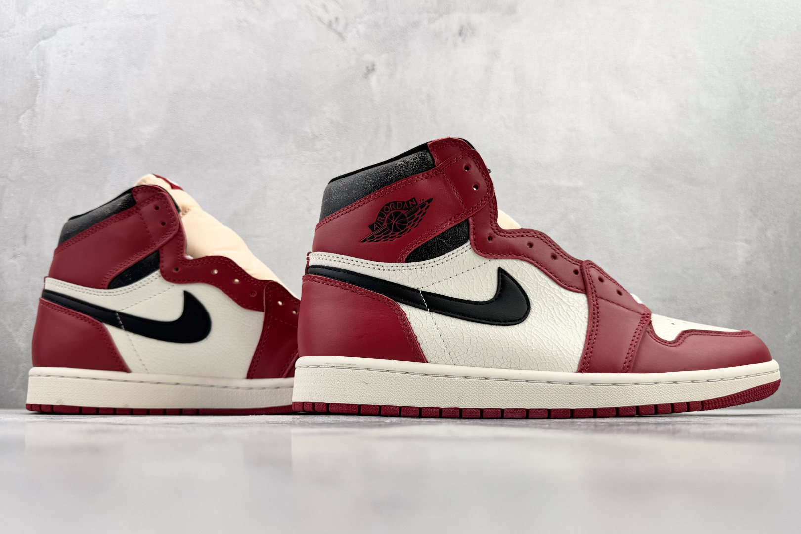 Jordan Air Jordan 1 High ”Lost & Found” 白红 芝加哥 2022年复刻 DZ5485-612 Jordan Air Jordan 1 High ”Lost & Found” 白红 芝加哥 2022年复刻 DZ5485-612