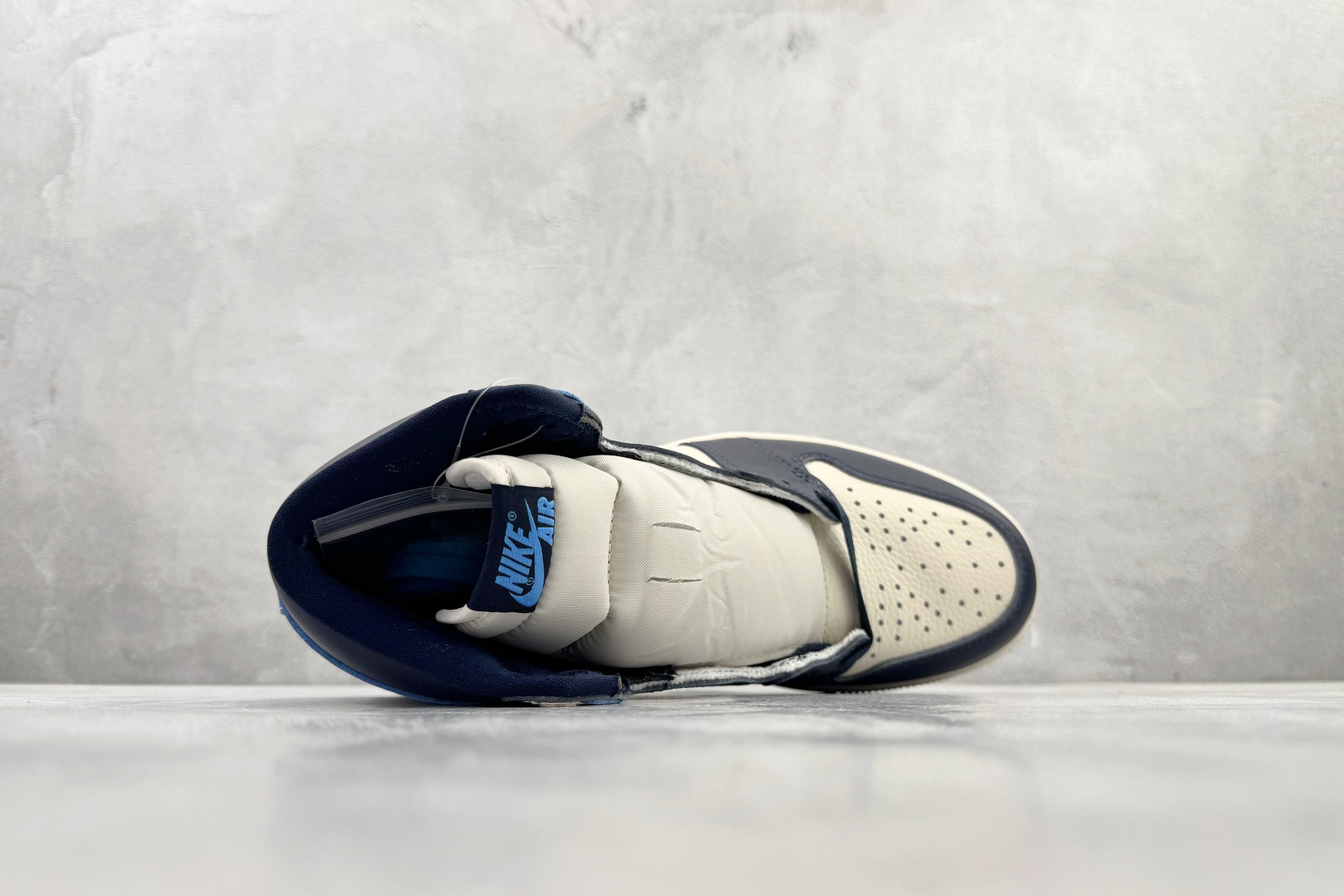 Jordan Air Jordan 1 Retro High Obsidian 黑蓝白 555088-140 Jordan Air Jordan 1 Retro High Obsidian 黑蓝白 555088-140