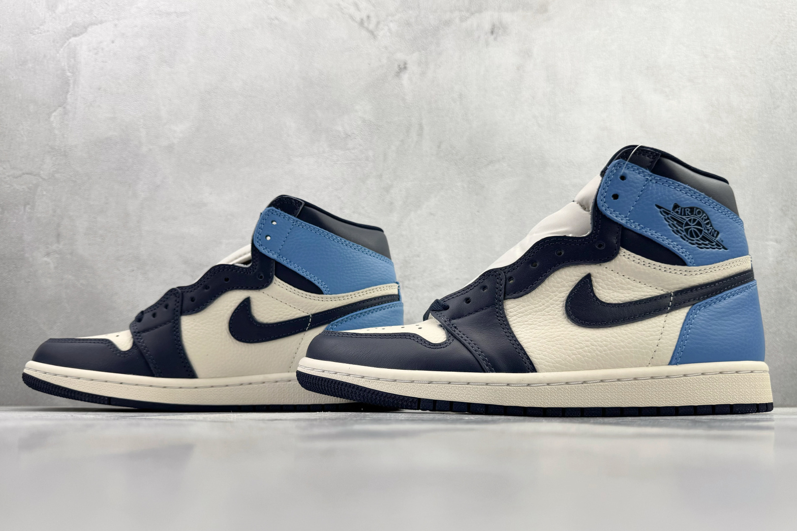 Jordan Air Jordan 1 Retro High Obsidian 黑蓝白 555088-140 Jordan Air Jordan 1 Retro High Obsidian 黑蓝白 555088-140