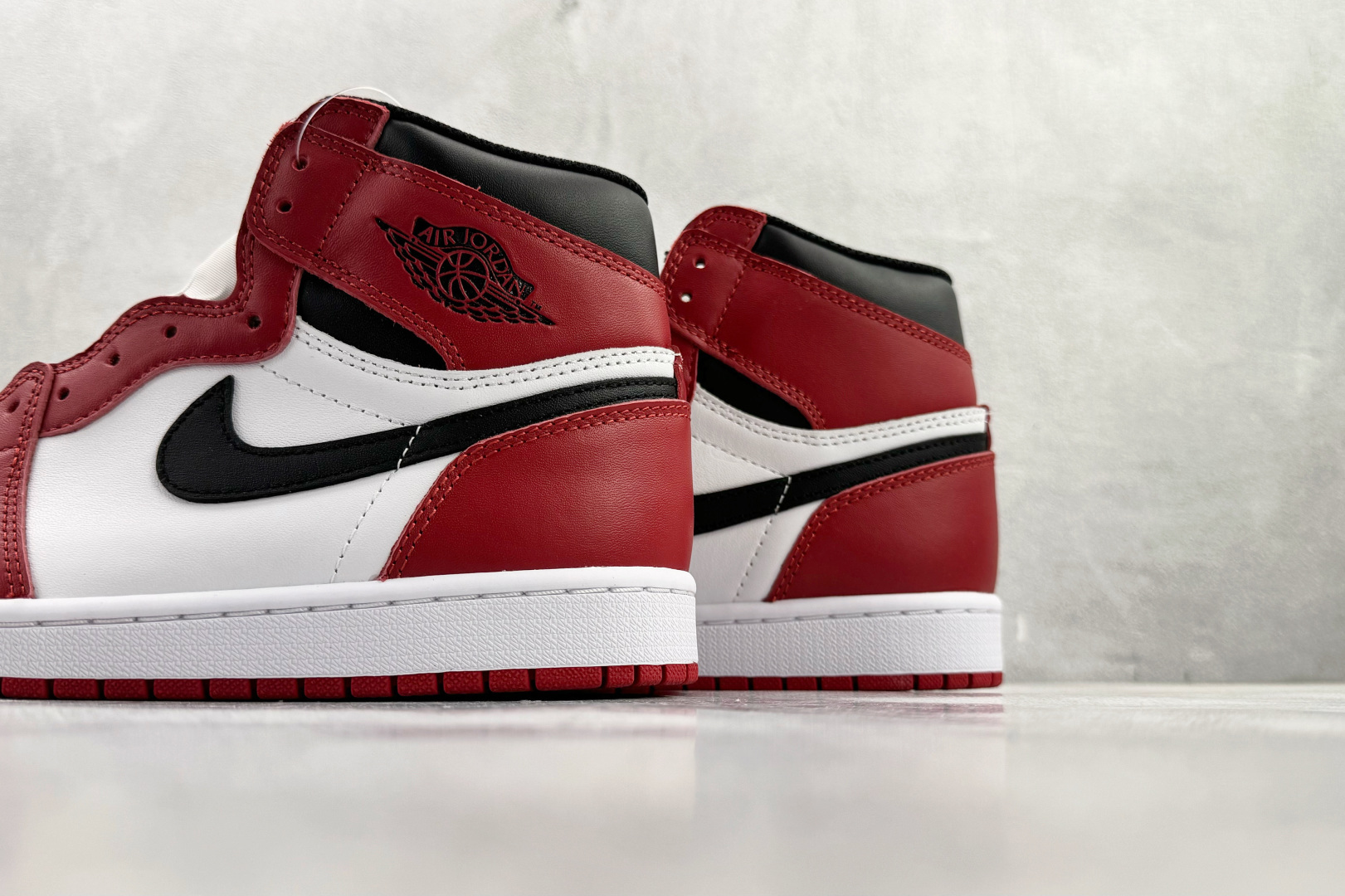 Jordan Air Jordan 1 Retro Chicago 芝加哥 白红 555088-101 Jordan Air Jordan 1 Retro Chicago 芝加哥 白红 555088-101