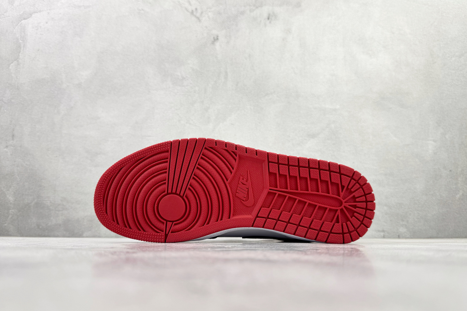 Jordan Air Jordan 1 Retro Chicago 芝加哥 白红 555088-101 Jordan Air Jordan 1 Retro Chicago 芝加哥 白红 555088-101