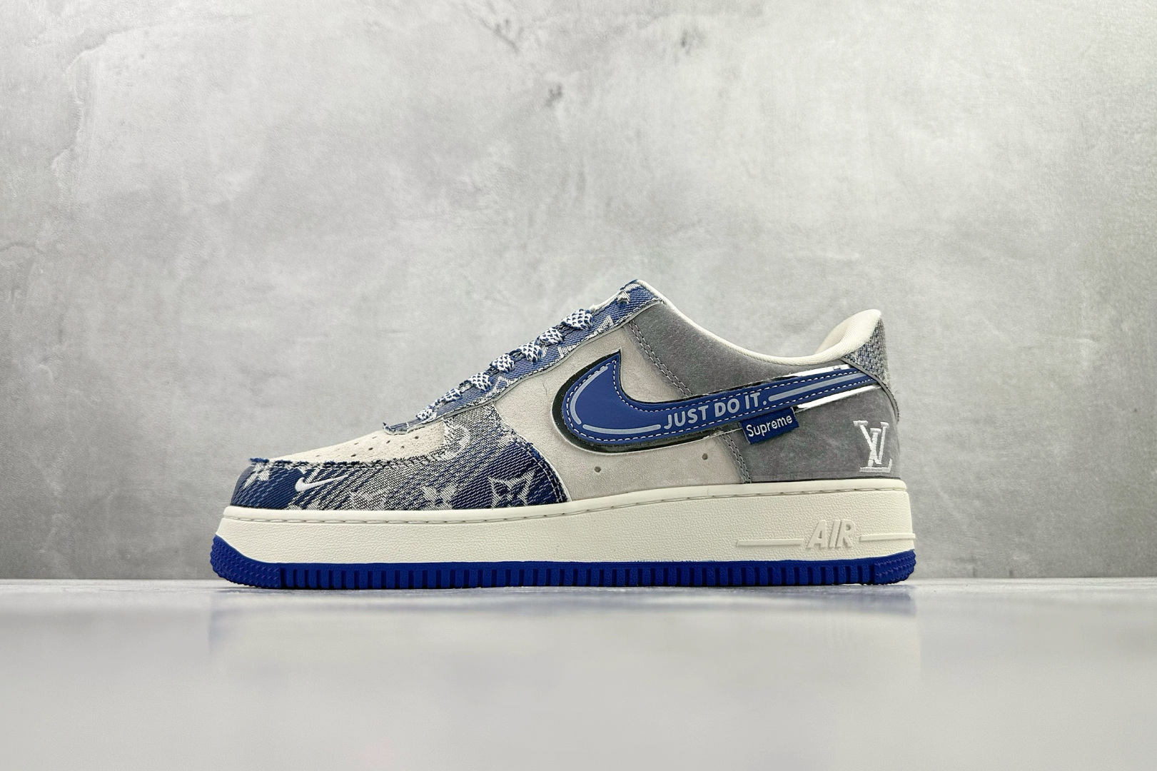 Nike AIR FORCE 1’07 LX LV 联名 蓝白灰 SY1388-031 Nike AIR FORCE 1’07 LX LV 联名 蓝白灰 SY1388-031