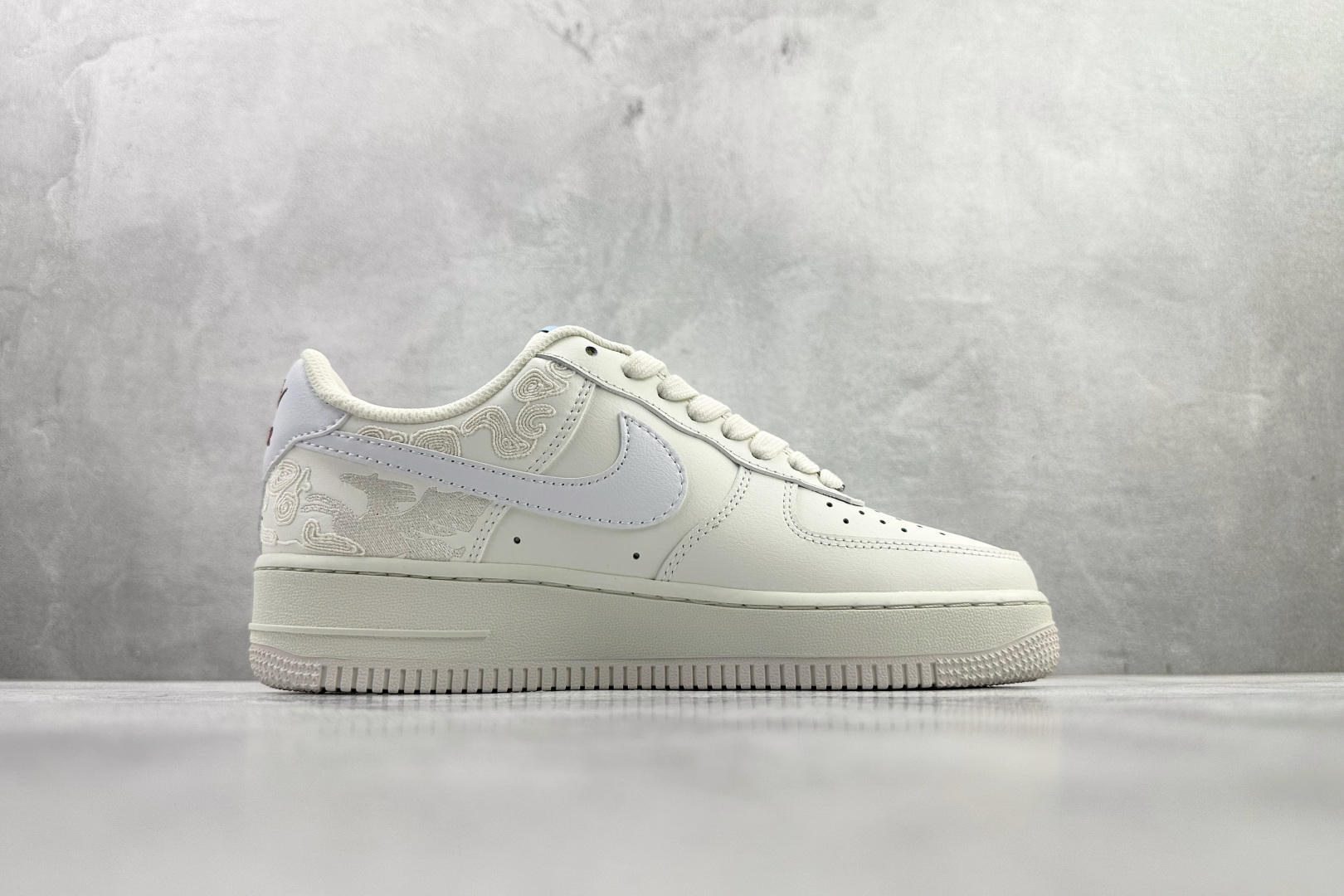 Nike Air Force 1 '07 Pegasus Pack 马年限定CNY 白色 IQ1119-011 Nike Air Force 1 '07 Pegasus Pack 马年限定CNY 白色 IQ1119-011
