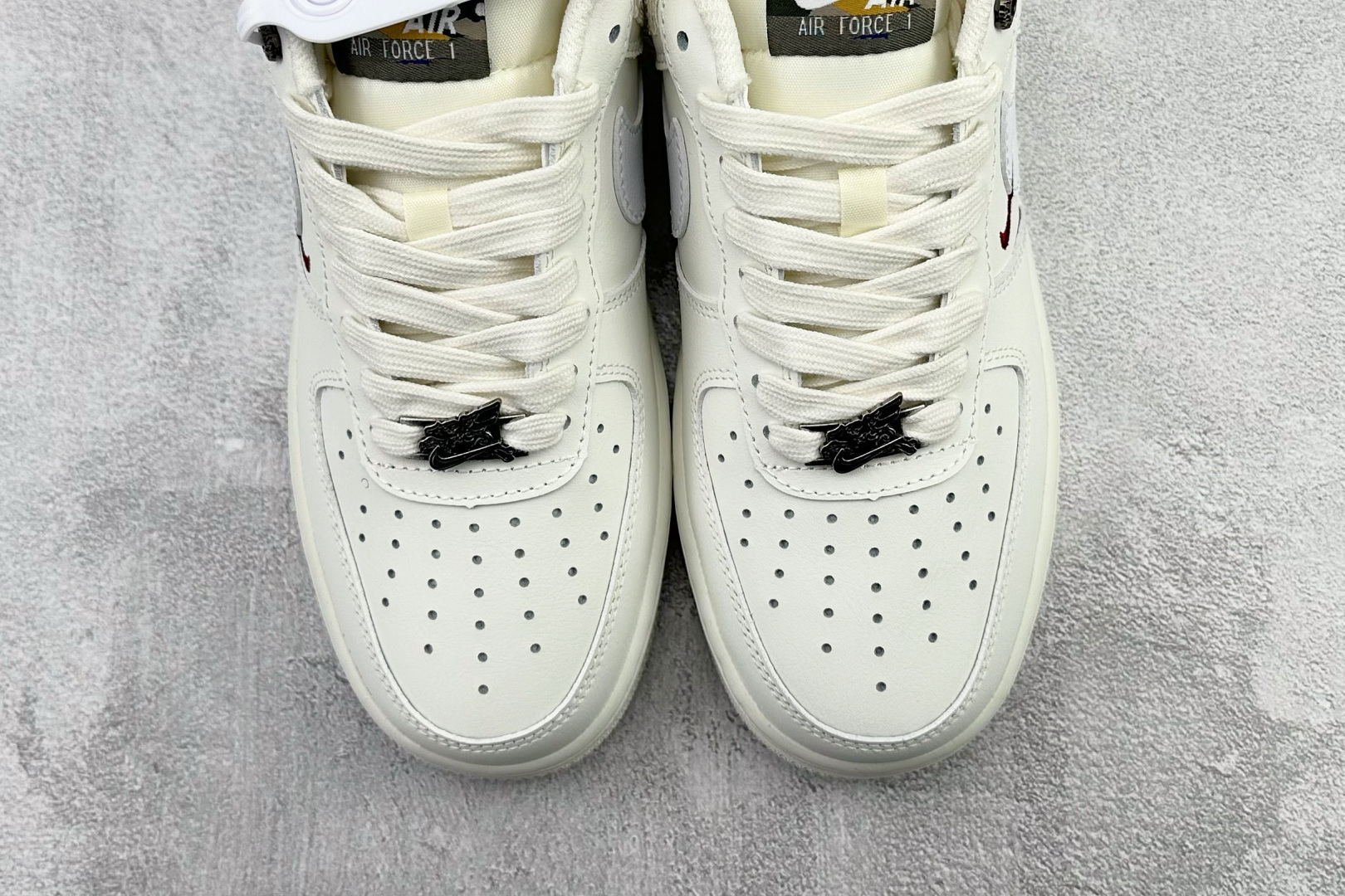 Nike Air Force 1 '07 Pegasus Pack 马年限定CNY 白色 IQ1119-011 Nike Air Force 1 '07 Pegasus Pack 马年限定CNY 白色 IQ1119-011