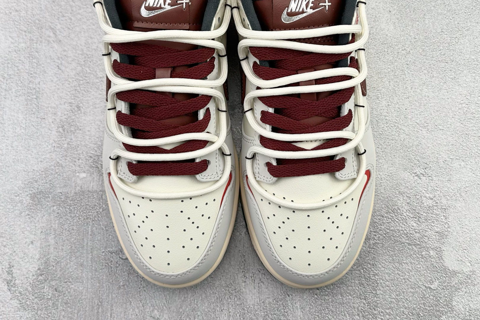 定制球鞋 Nike Dunk 午马纳福 马年CNY 米棕 IM6670-202 定制球鞋 Nike Dunk 午马纳福 马年CNY 米棕 IM6670-202