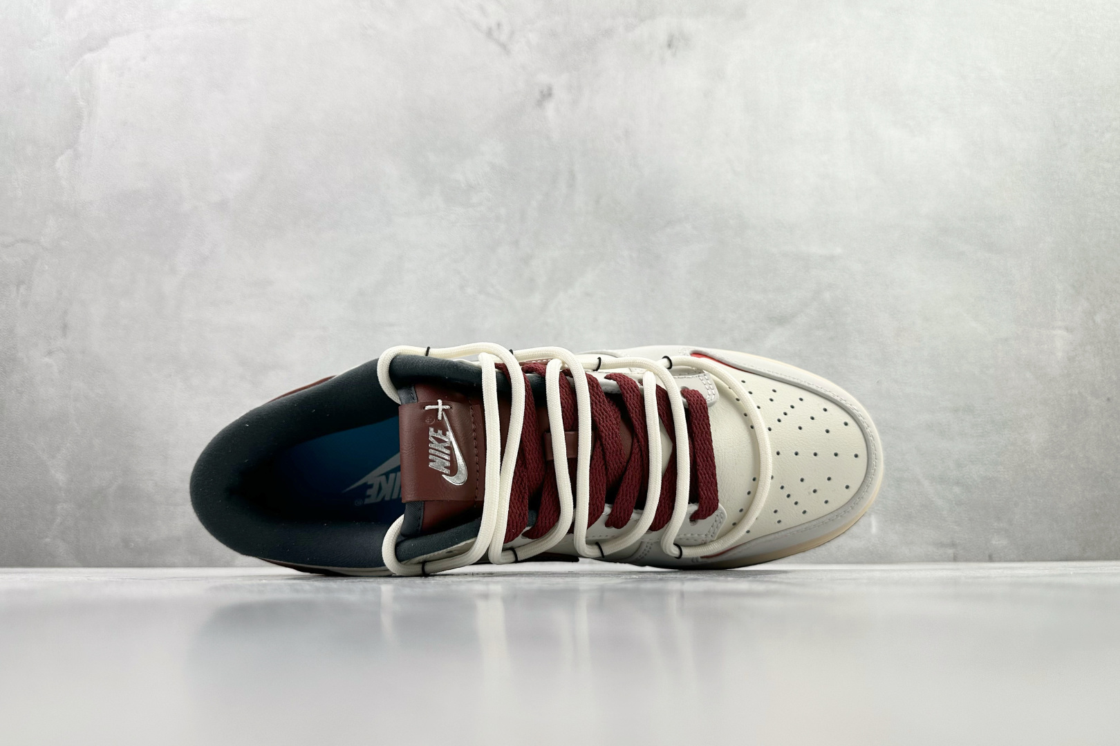 定制球鞋 Nike Dunk 午马纳福 马年CNY 米棕 IM6670-202 定制球鞋 Nike Dunk 午马纳福 马年CNY 米棕 IM6670-202
