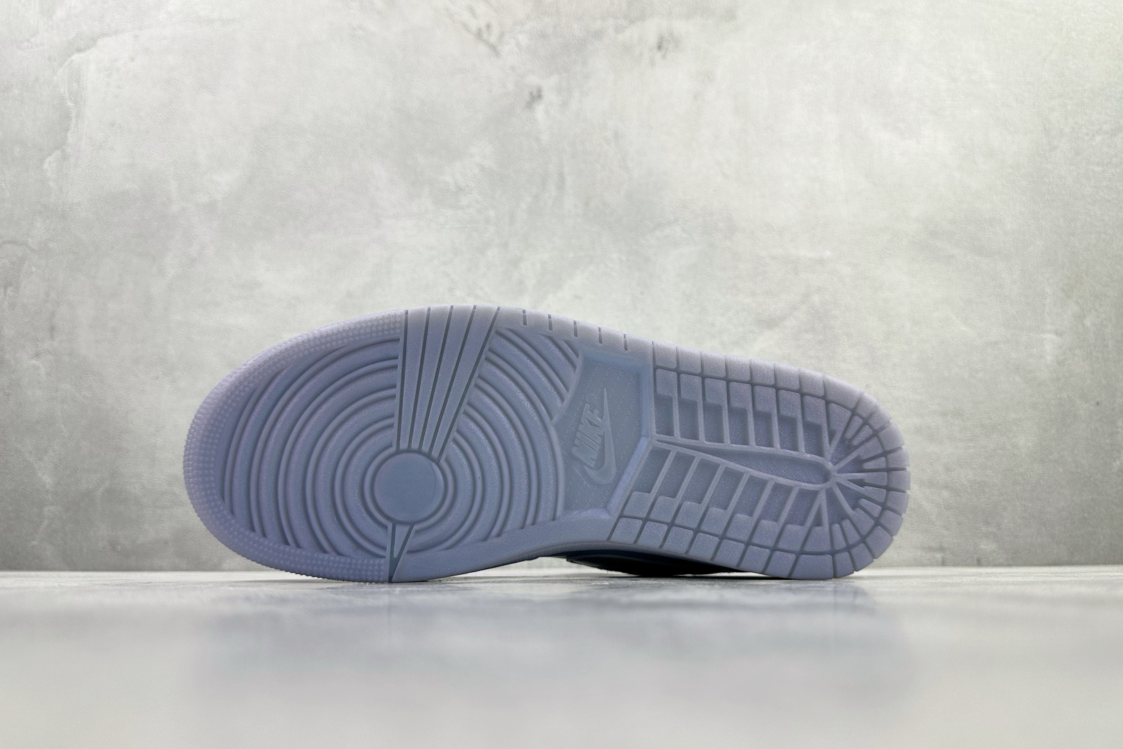 平台爆款 Jordan Air Jordan 1 Low SE 蓝色 IM5129-010 平台爆款 Jordan Air Jordan 1 Low SE 蓝色 IM5129-010