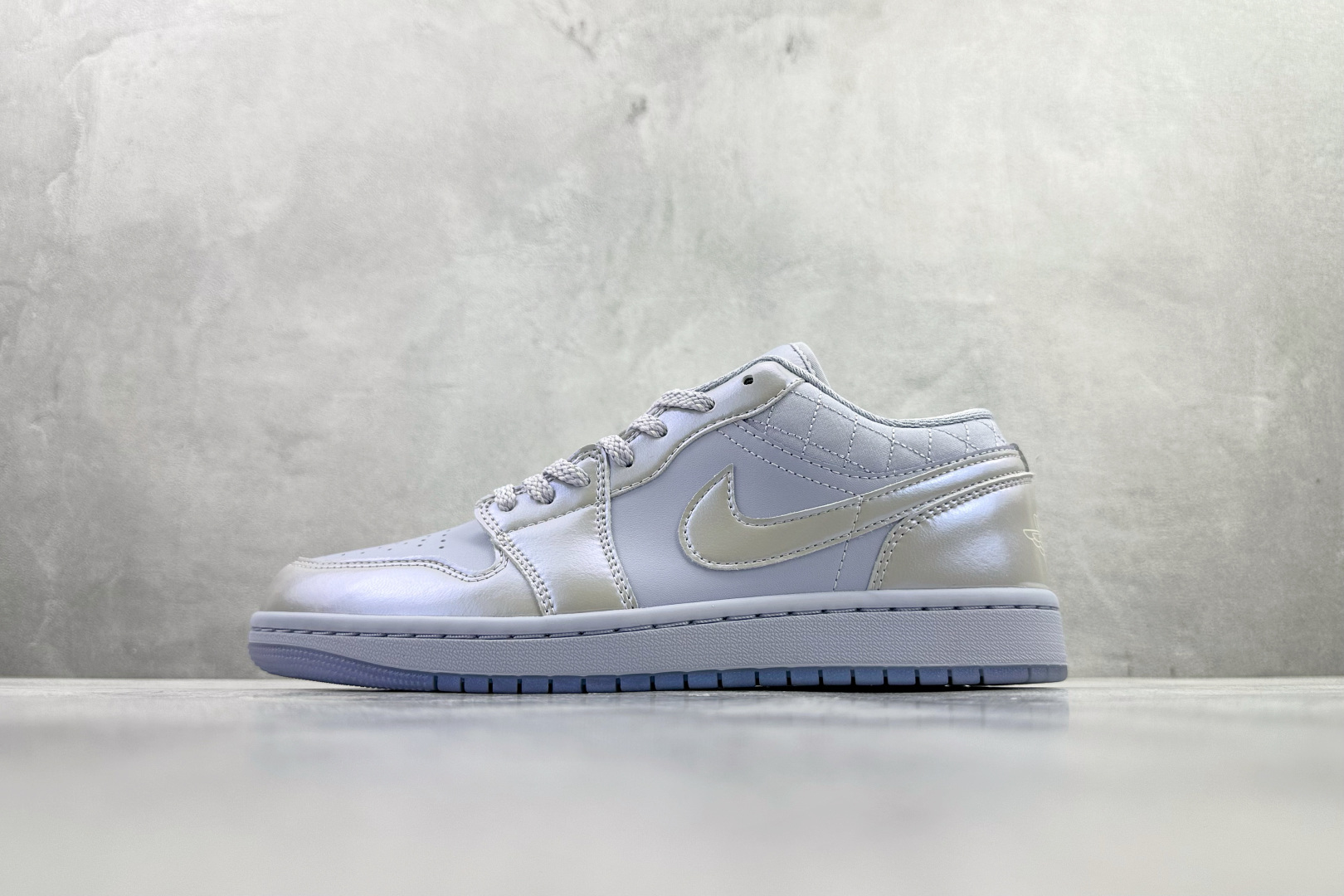 平台爆款 Jordan Air Jordan 1 Low SE 蓝色 IM5129-010 平台爆款 Jordan Air Jordan 1 Low SE 蓝色 IM5129-010