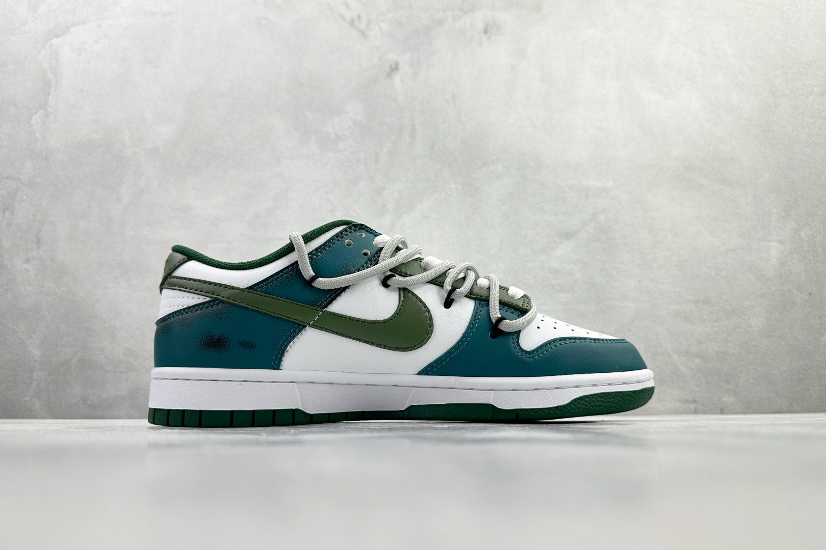 定制球鞋 Nike Dunk 林行者 森林奇境 绿色 DD1391-101 定制球鞋 Nike Dunk 林行者 森林奇境 绿色 DD1391-101