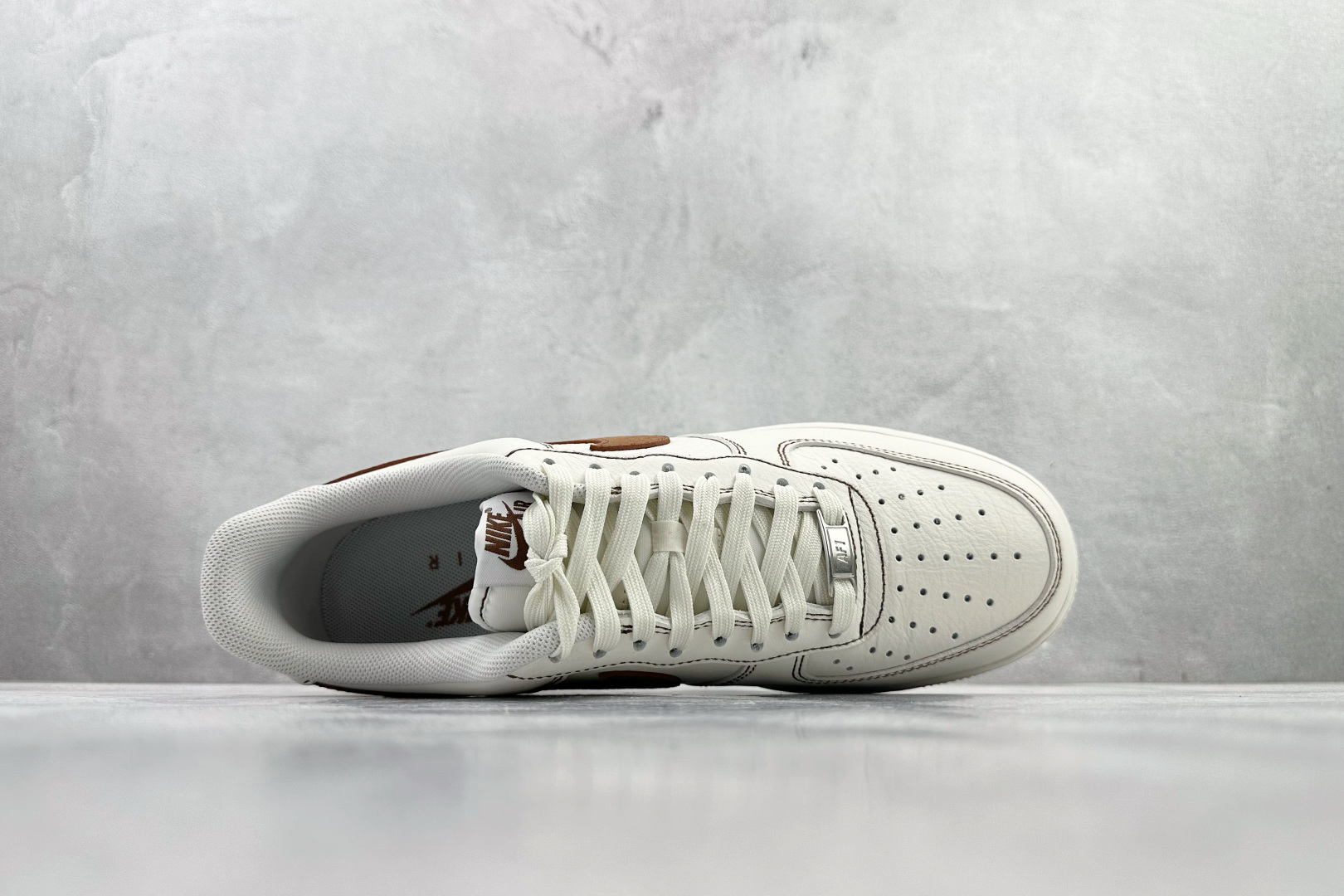 原厂皮 Nike Air Force 1 Low 米棕色 HQ2037-101 原厂皮 Nike Air Force 1 Low 米棕色 HQ2037-101