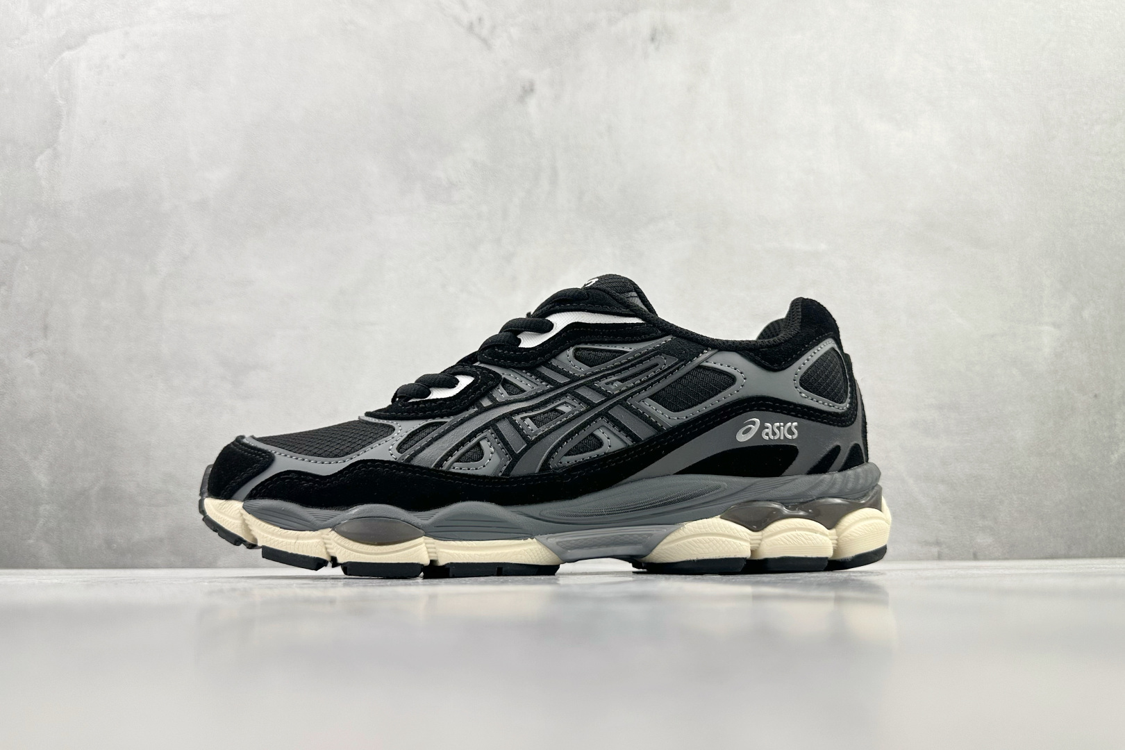 Asics GEL-N黑色 1203A739-001 Asics GEL-N黑色 1203A739-001
