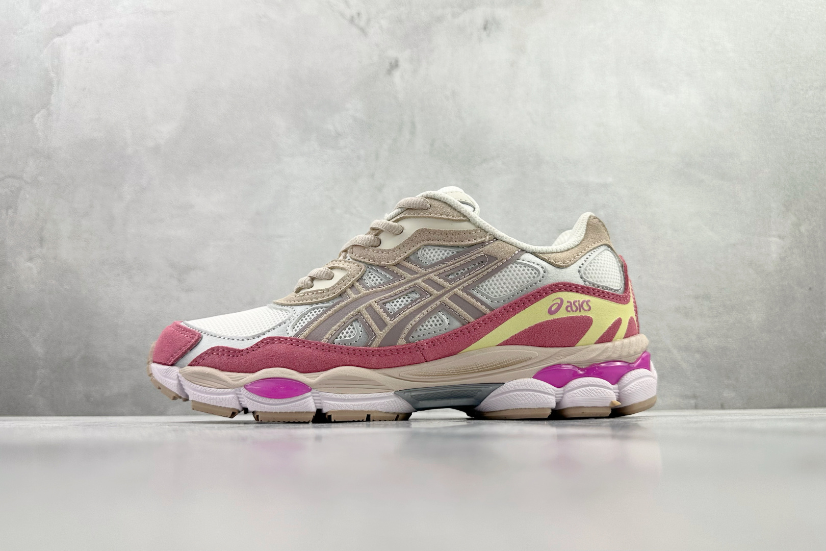 Asics GEL-N米粉色 1203A383-104 Asics GEL-N米粉色 1203A383-104