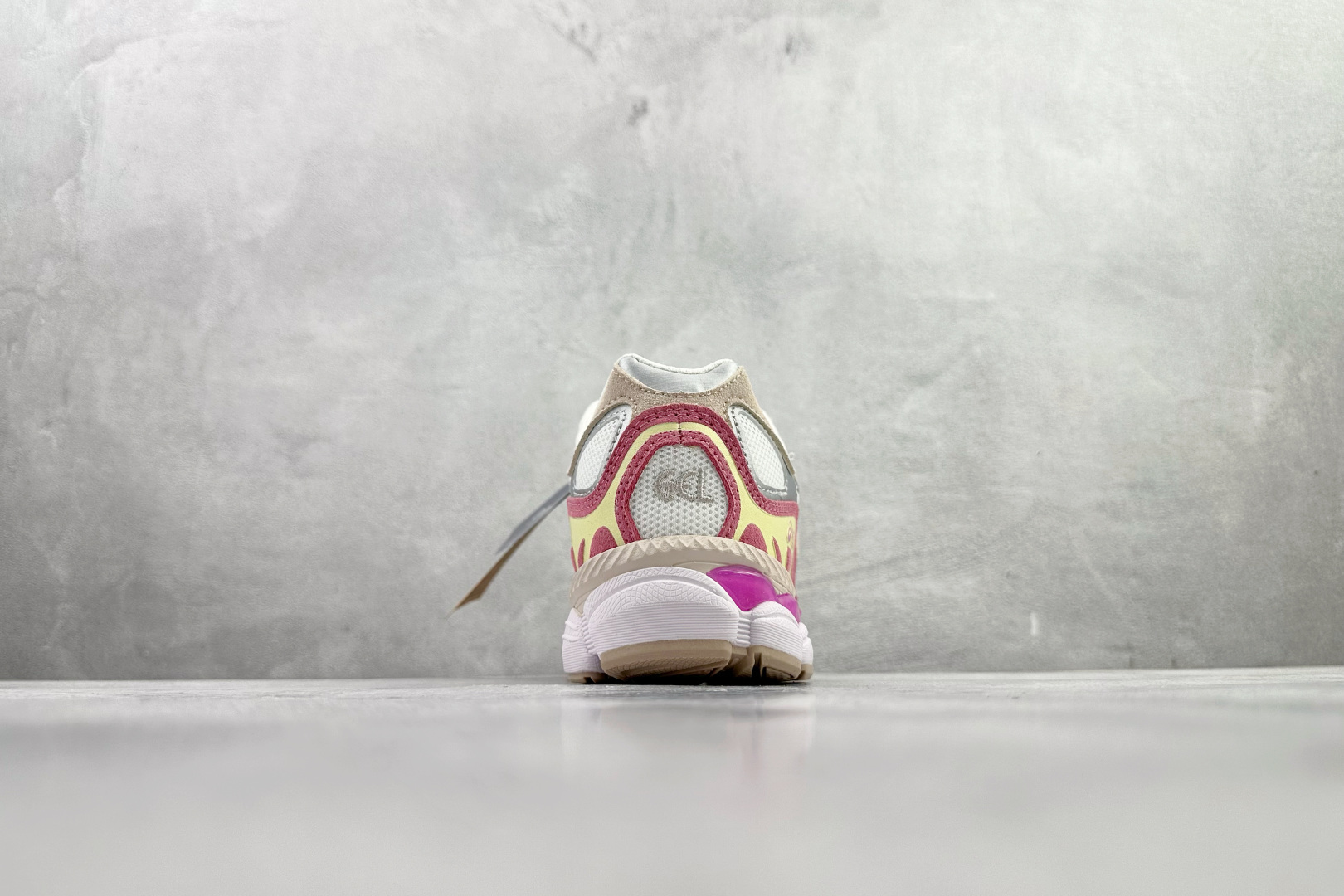 Asics GEL-N米粉色 1203A383-104 Asics GEL-N米粉色 1203A383-104