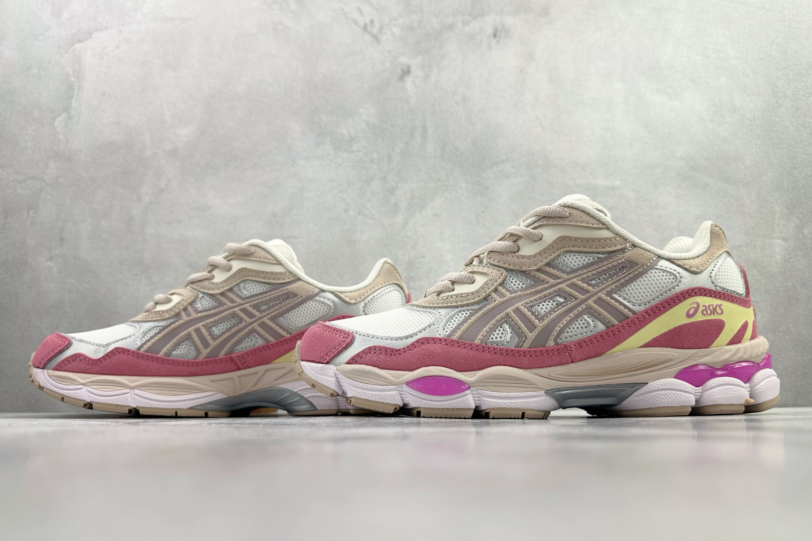 Asics GEL-N米粉色 1203A383-104 Asics GEL-N米粉色 1203A383-104