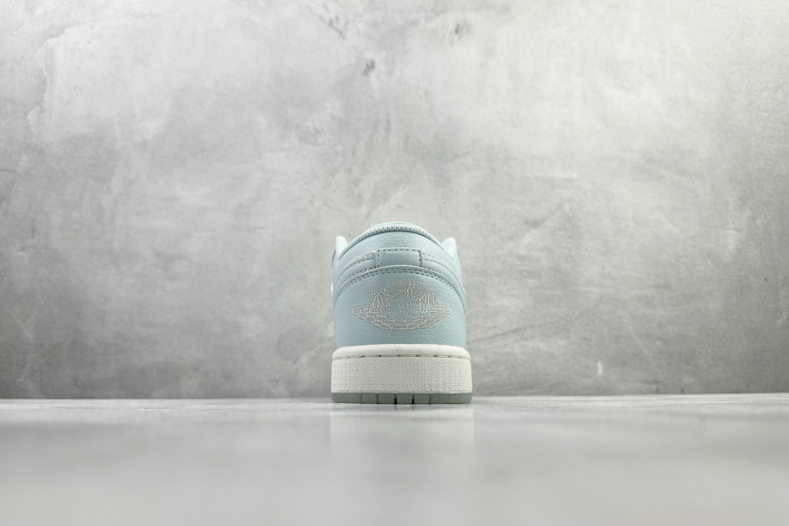 平台爆款 Jordan Air Jordan 1 Low 蓝白 HJ5999-400 平台爆款 Jordan Air Jordan 1 Low 蓝白 HJ5999-400