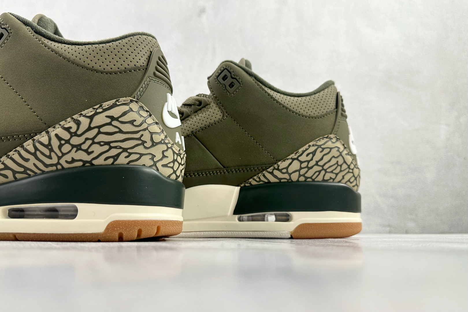N版  东南亚订单 Jordan Air Jordan 3 "Family Affair"橄榄绿 货号：DN3707-2