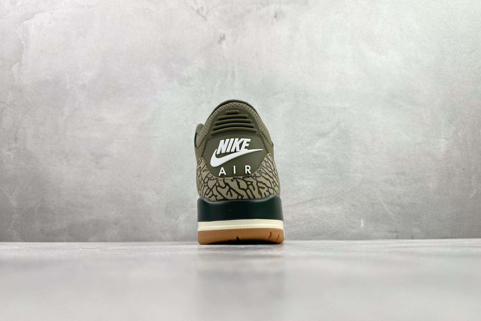 N版  东南亚订单 Jordan Air Jordan 3 "Family Affair"橄榄绿 货号：DN3707-2