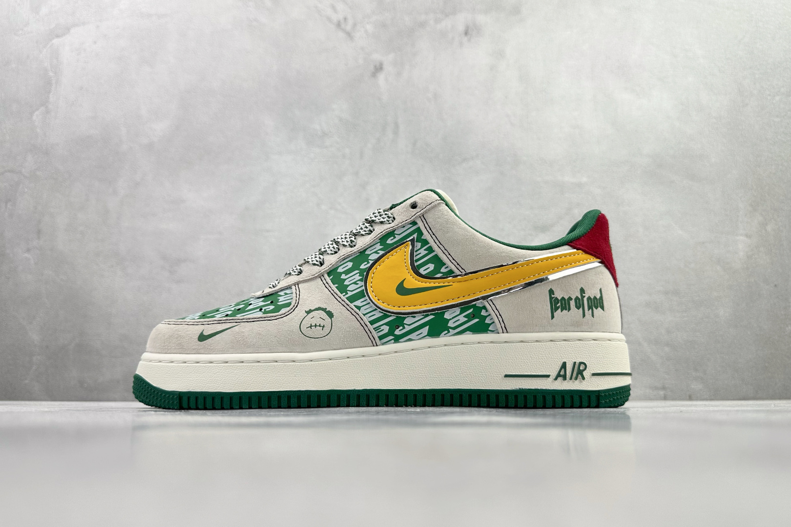 Nike AIR FORCE 1’07 LX 灰绿黄 SY1388-025 Nike AIR FORCE 1’07 LX 灰绿黄 SY1388-025
