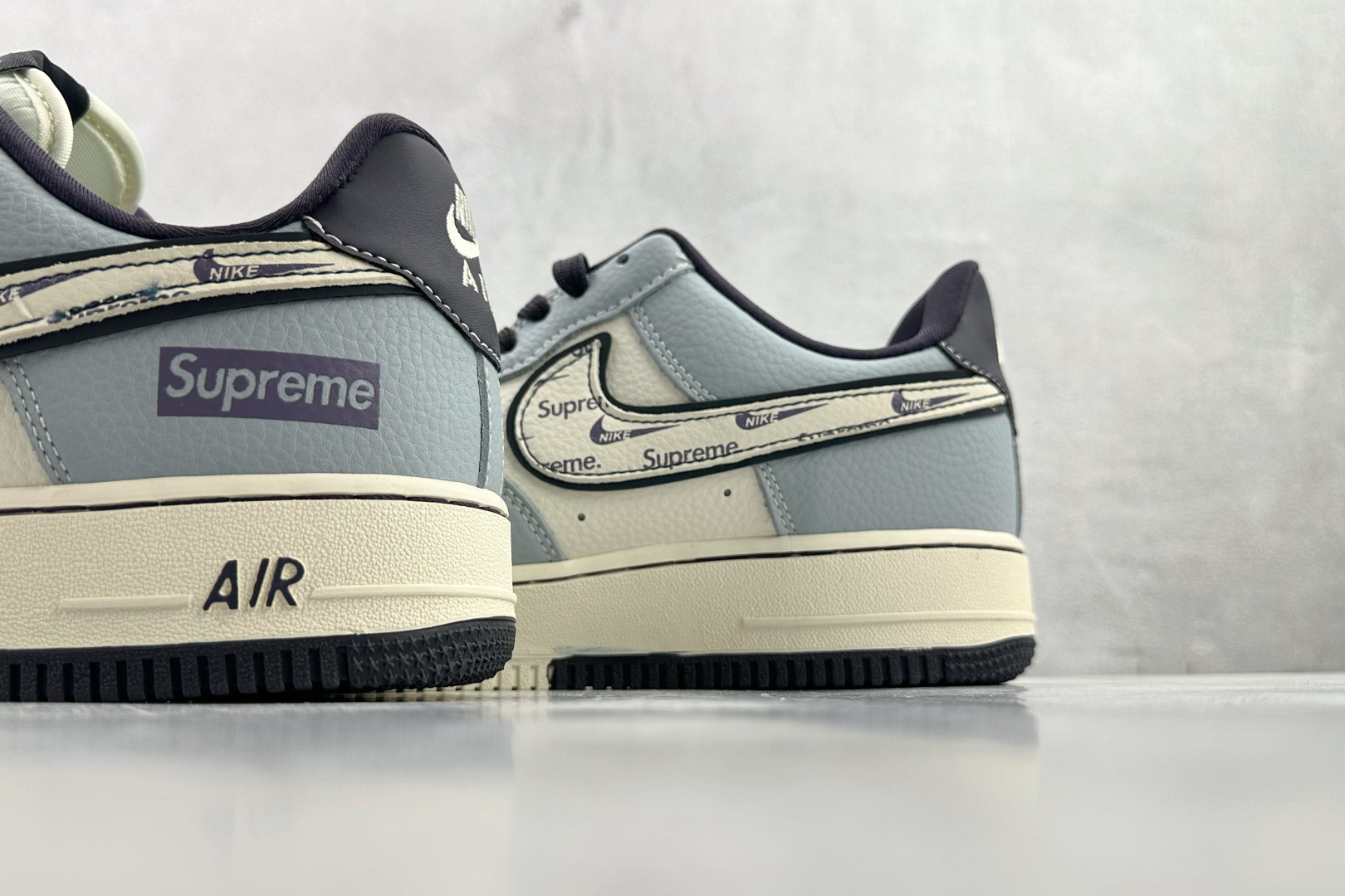 Nike AIR Jordan 1'07 Supreme 联名 蓝白黑 DD1928-308 Nike AIR Jordan 1'07 Supreme 联名 蓝白黑 DD1928-308
